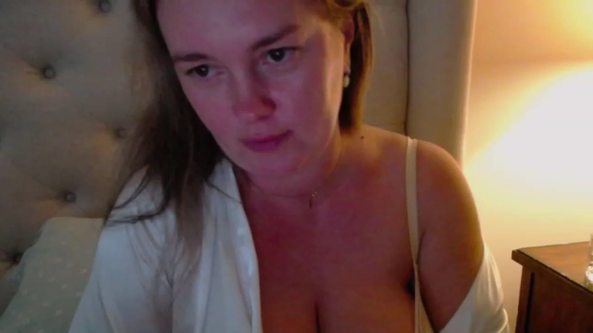 Gallery image thumbnail from J0llye's myfreecams stream on, 10/05/2023, 19:26 image 11 of 20