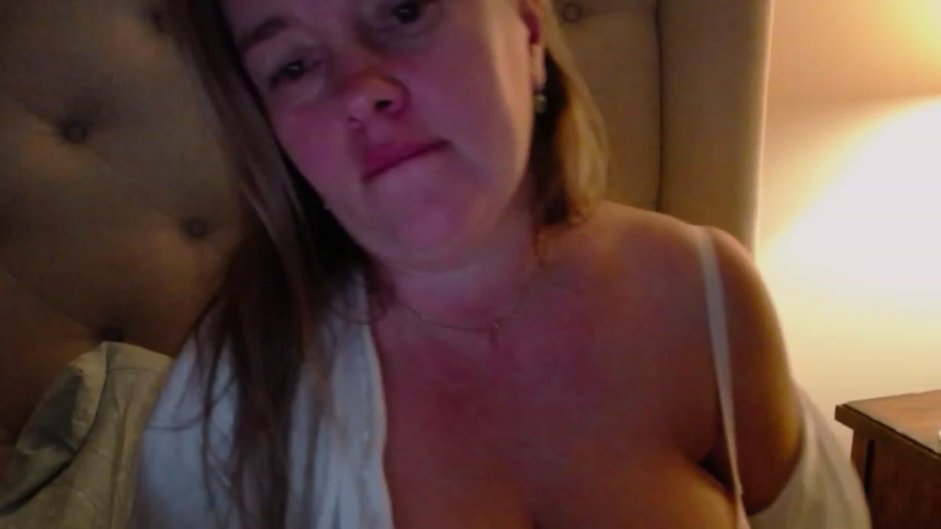 Gallery image thumbnail from J0llye's myfreecams stream on, 10/08/2023, 03:36 image 13 of 20