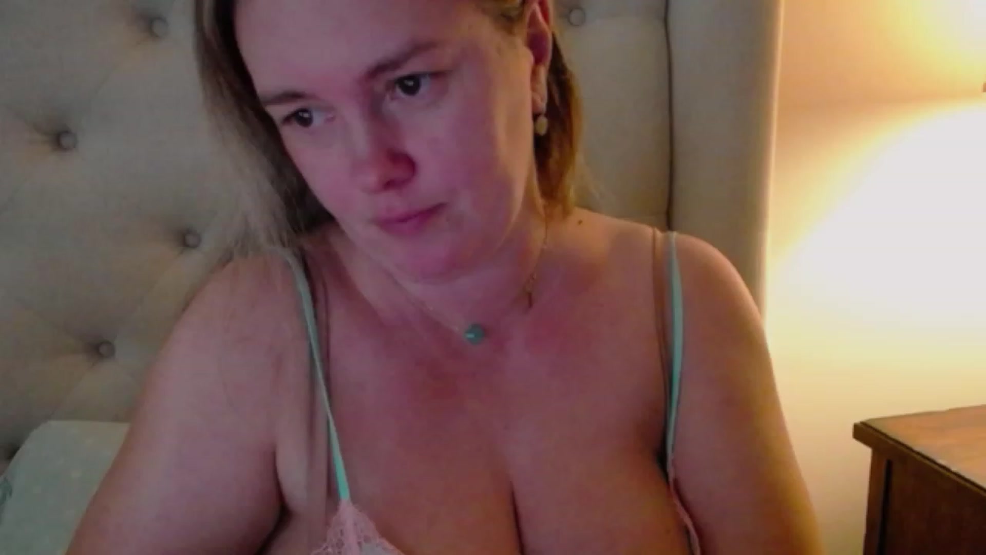 Gallery image thumbnail from J0llye's myfreecams stream on, 10/21/2023, 20:34 image 9 of 20