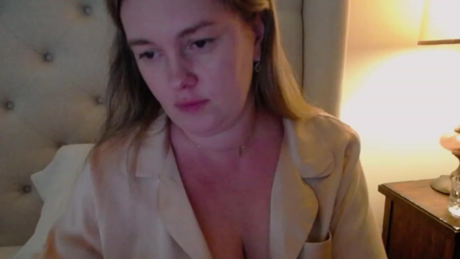 Gallery image thumbnail from J0llye's myfreecams stream on, 10/23/2023, 18:46 image 2 of 20