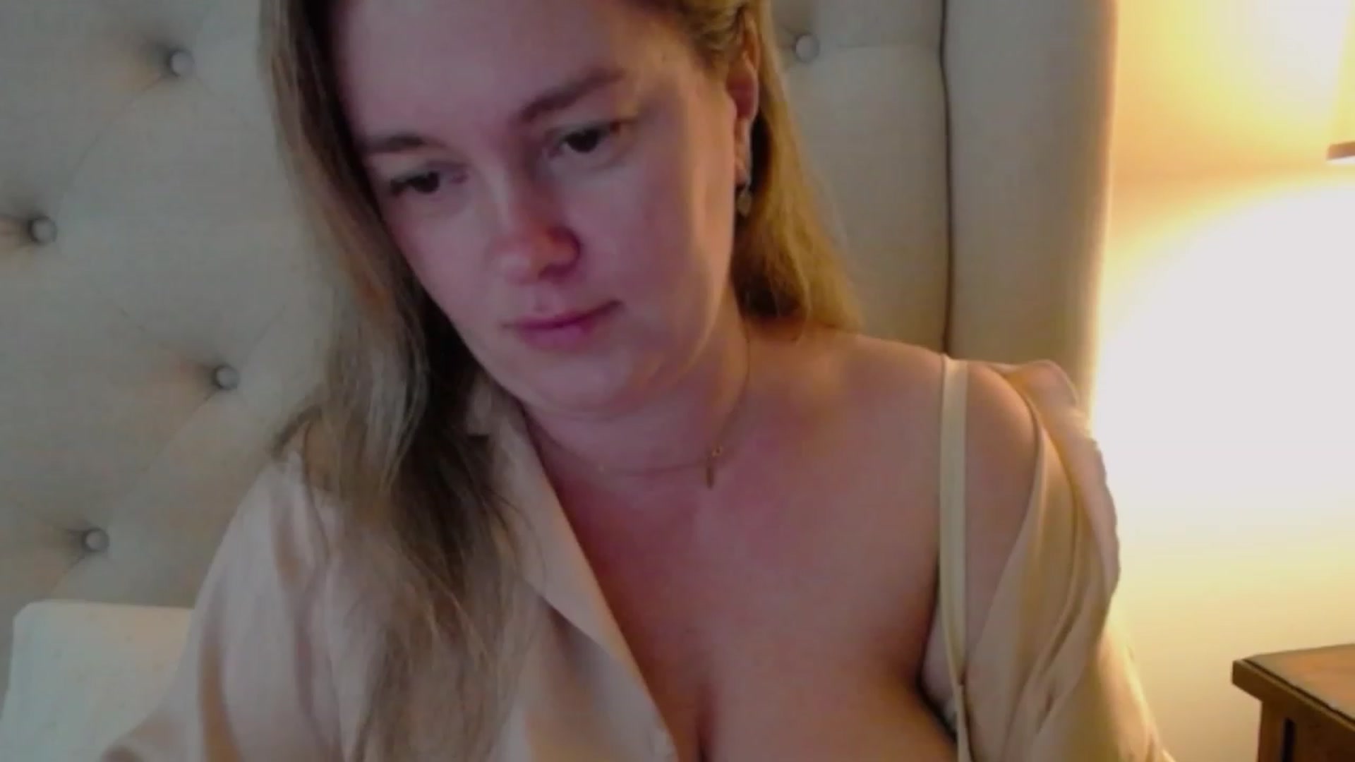 Gallery image thumbnail from J0llye's myfreecams stream on, 10/26/2023, 16:34 image 20 of 20