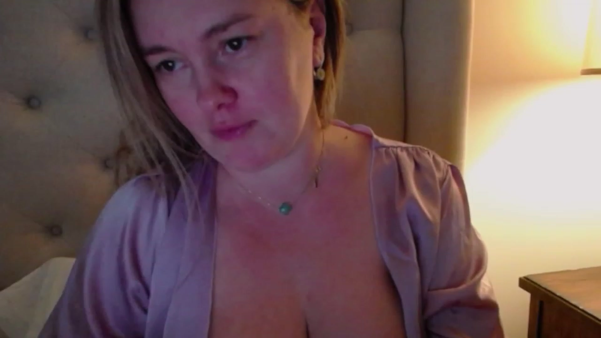 Gallery image thumbnail from J0llye's myfreecams stream on, 10/28/2023, 19:55 image 1 of 20