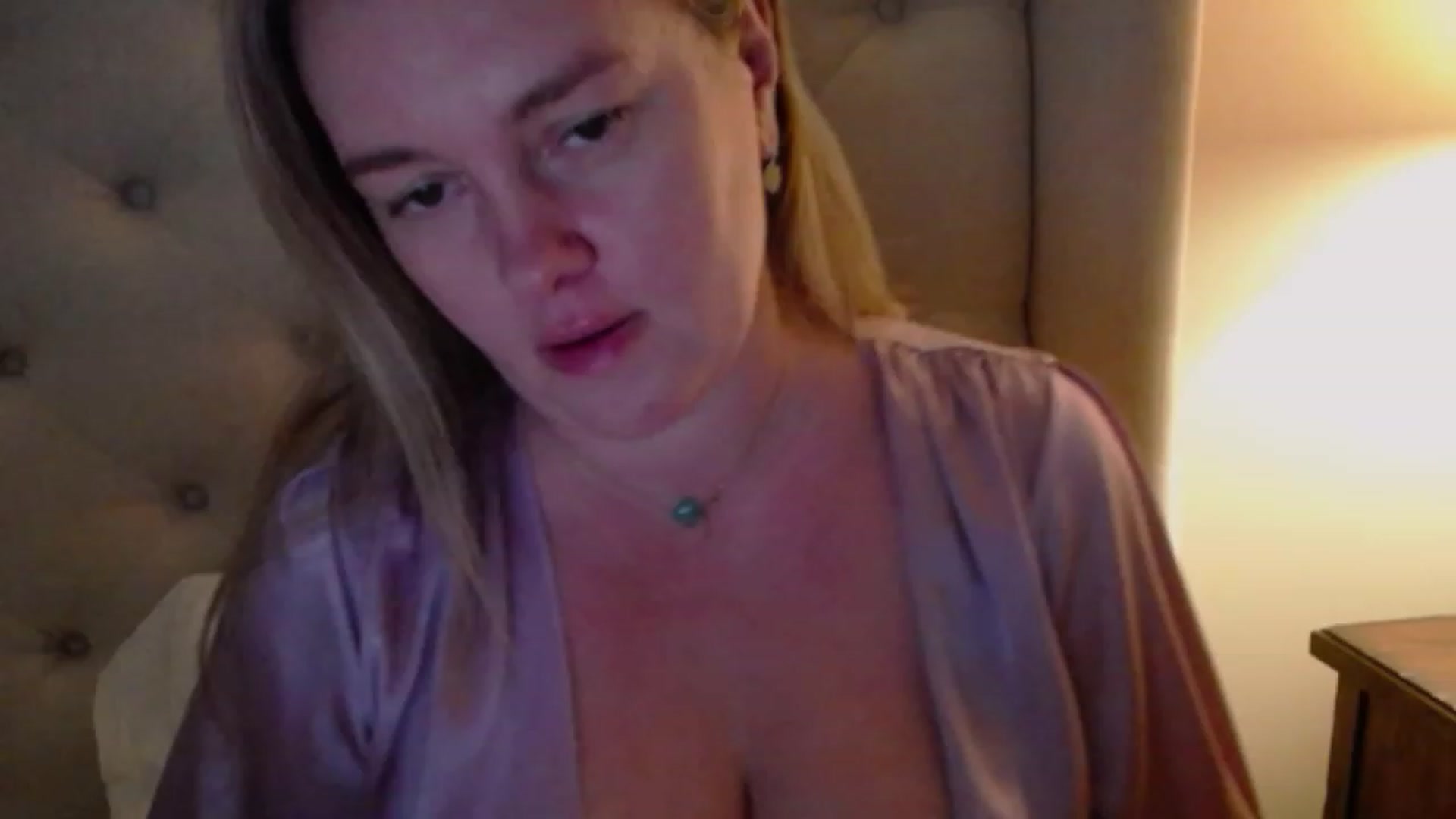 Gallery image thumbnail from J0llye's myfreecams stream on, 10/29/2023, 20:49 image 5 of 20