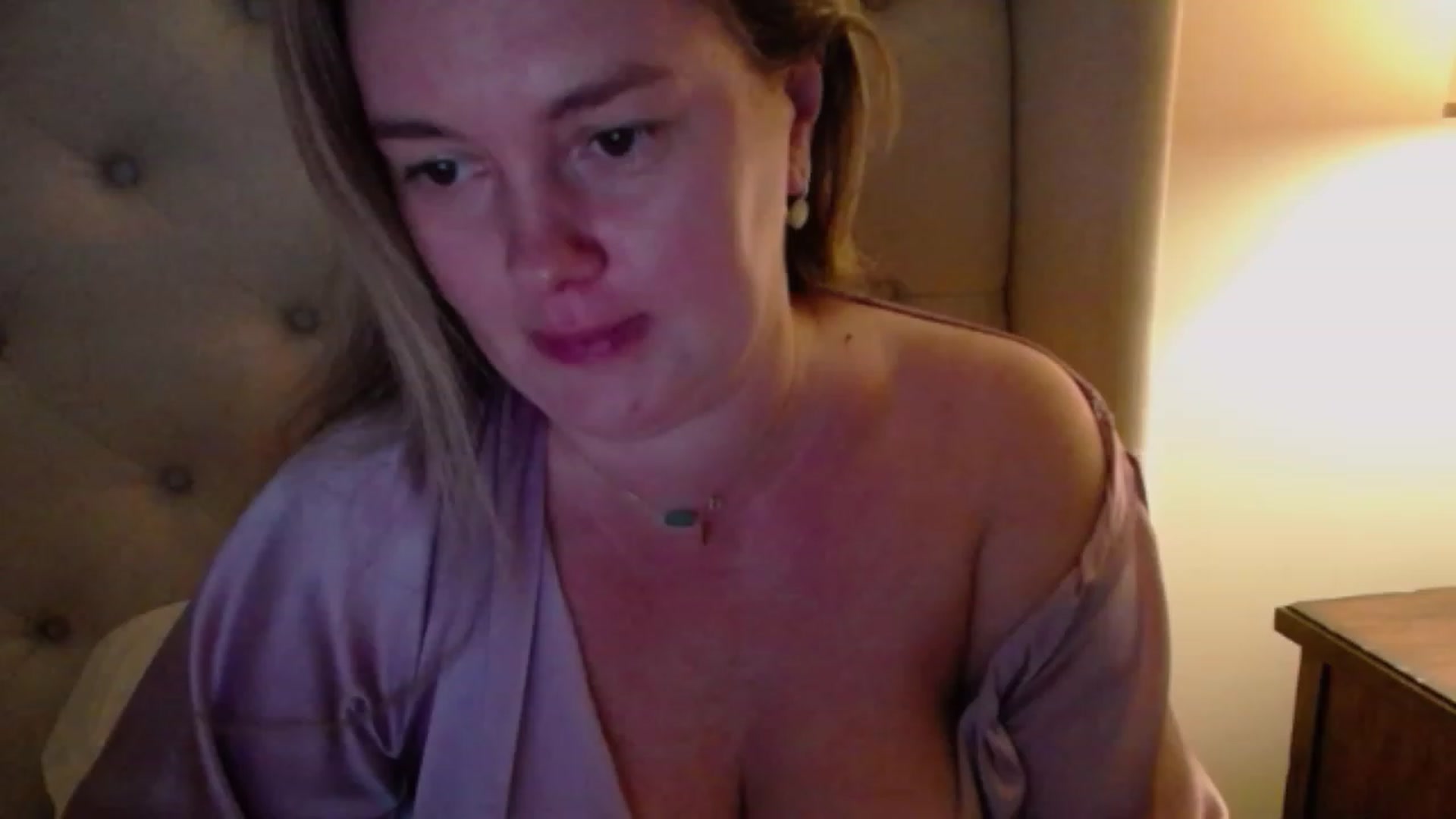 Gallery image thumbnail from J0llye's myfreecams stream on, 10/29/2023, 20:49 image 18 of 20