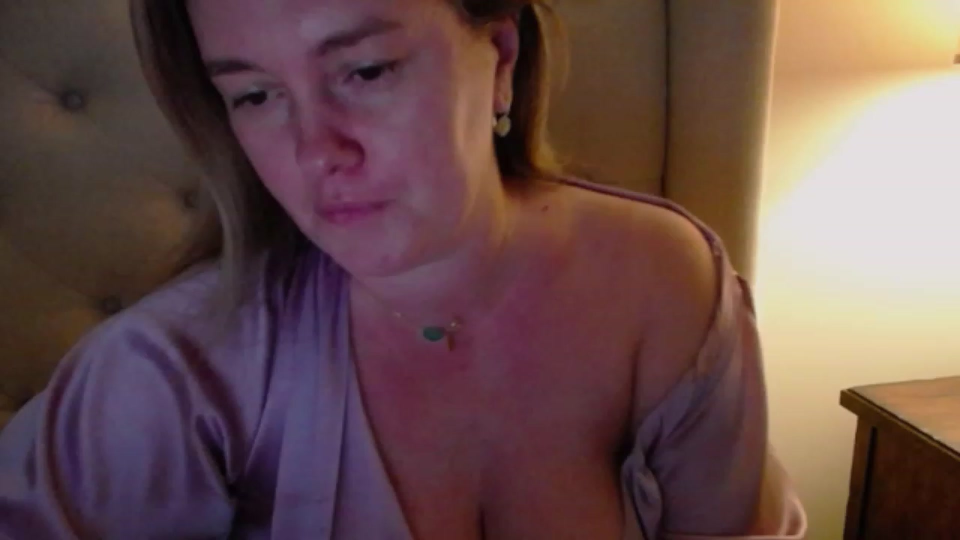 Gallery image thumbnail from J0llye's myfreecams stream on, 10/29/2023, 20:49 image 19 of 20