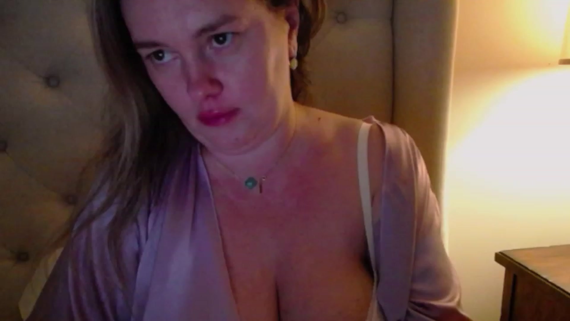 Gallery image thumbnail from J0llye's myfreecams stream on, 10/29/2023, 20:49 image 15 of 20