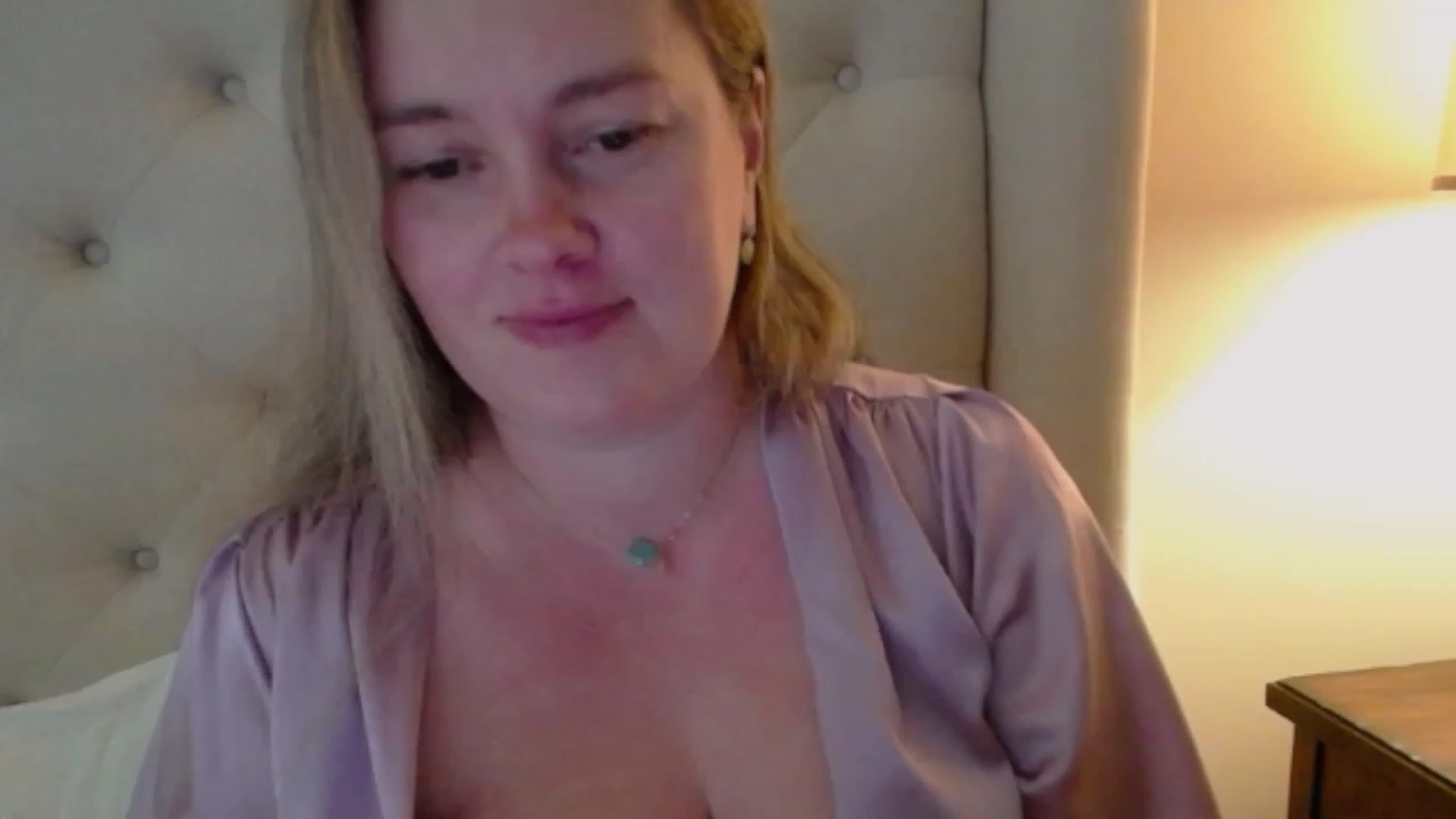 Gallery image thumbnail from J0llye's myfreecams stream on, 10/30/2023, 19:26 image 10 of 20