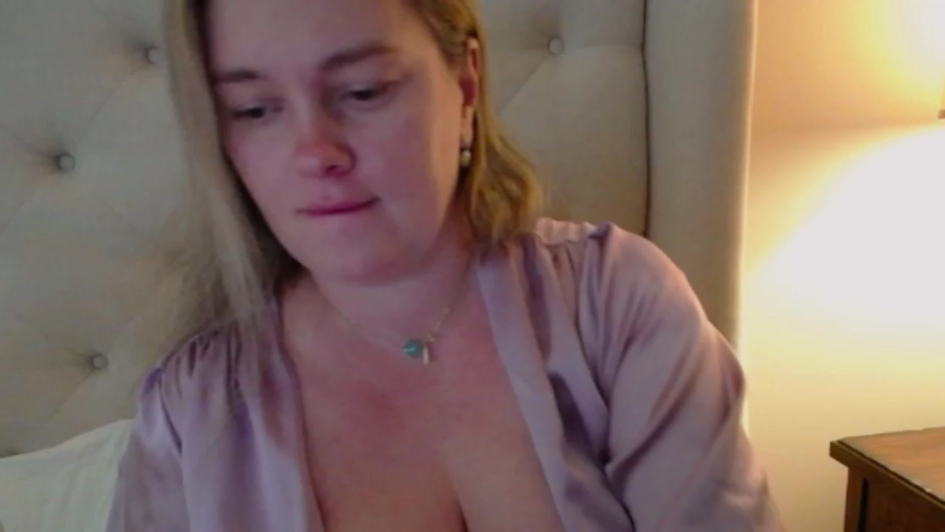Gallery image thumbnail from J0llye's myfreecams stream on, 10/30/2023, 19:26 image 8 of 20