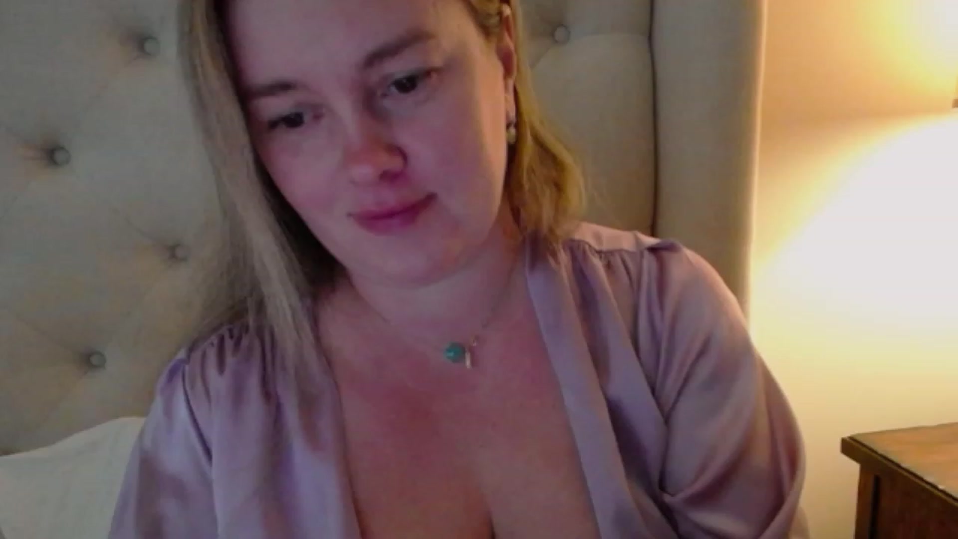 Gallery image thumbnail from J0llye's myfreecams stream on, 10/30/2023, 19:26 image 9 of 20