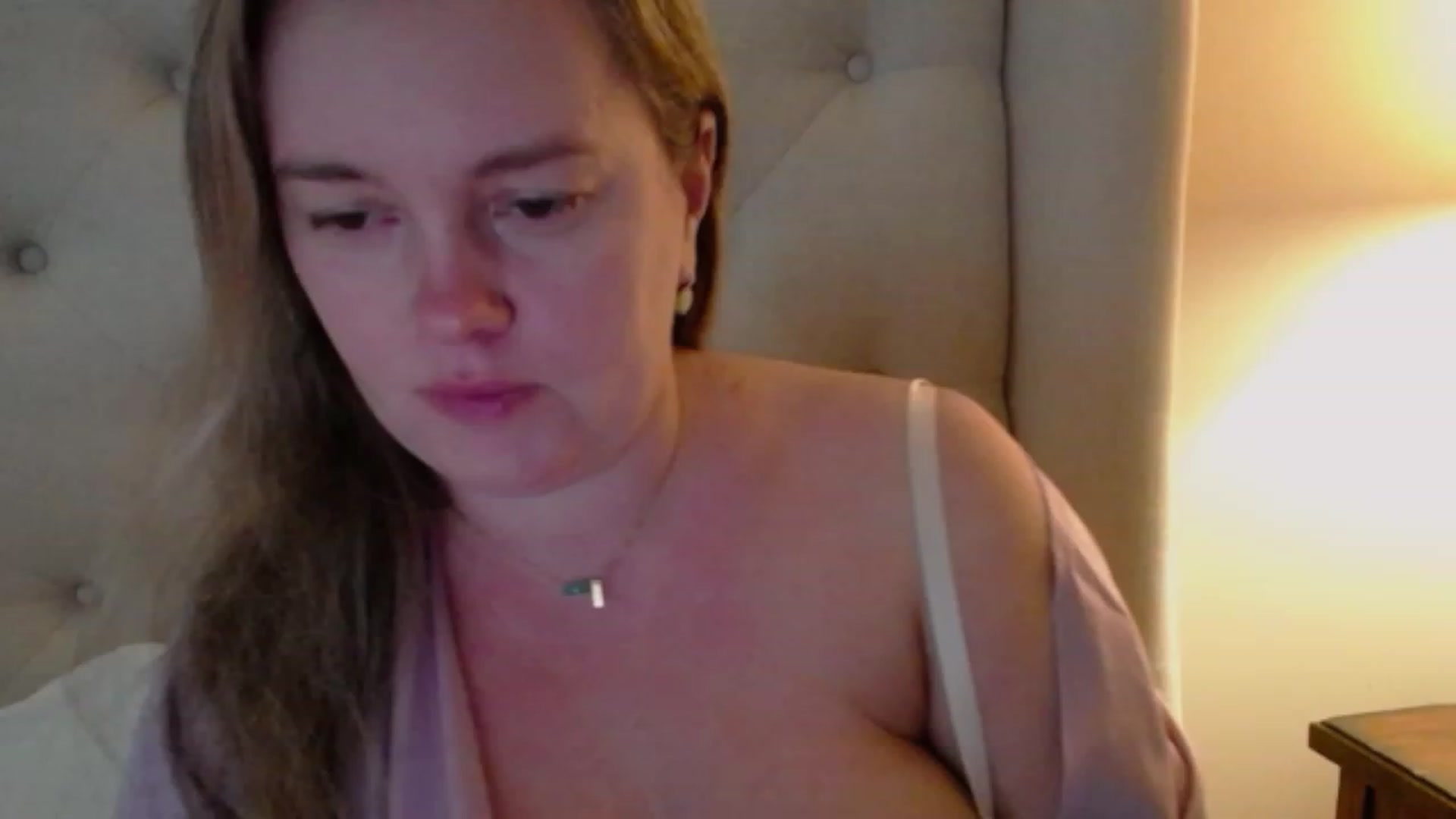 Gallery image thumbnail from J0llye's myfreecams stream on, 10/30/2023, 19:26 image 17 of 20