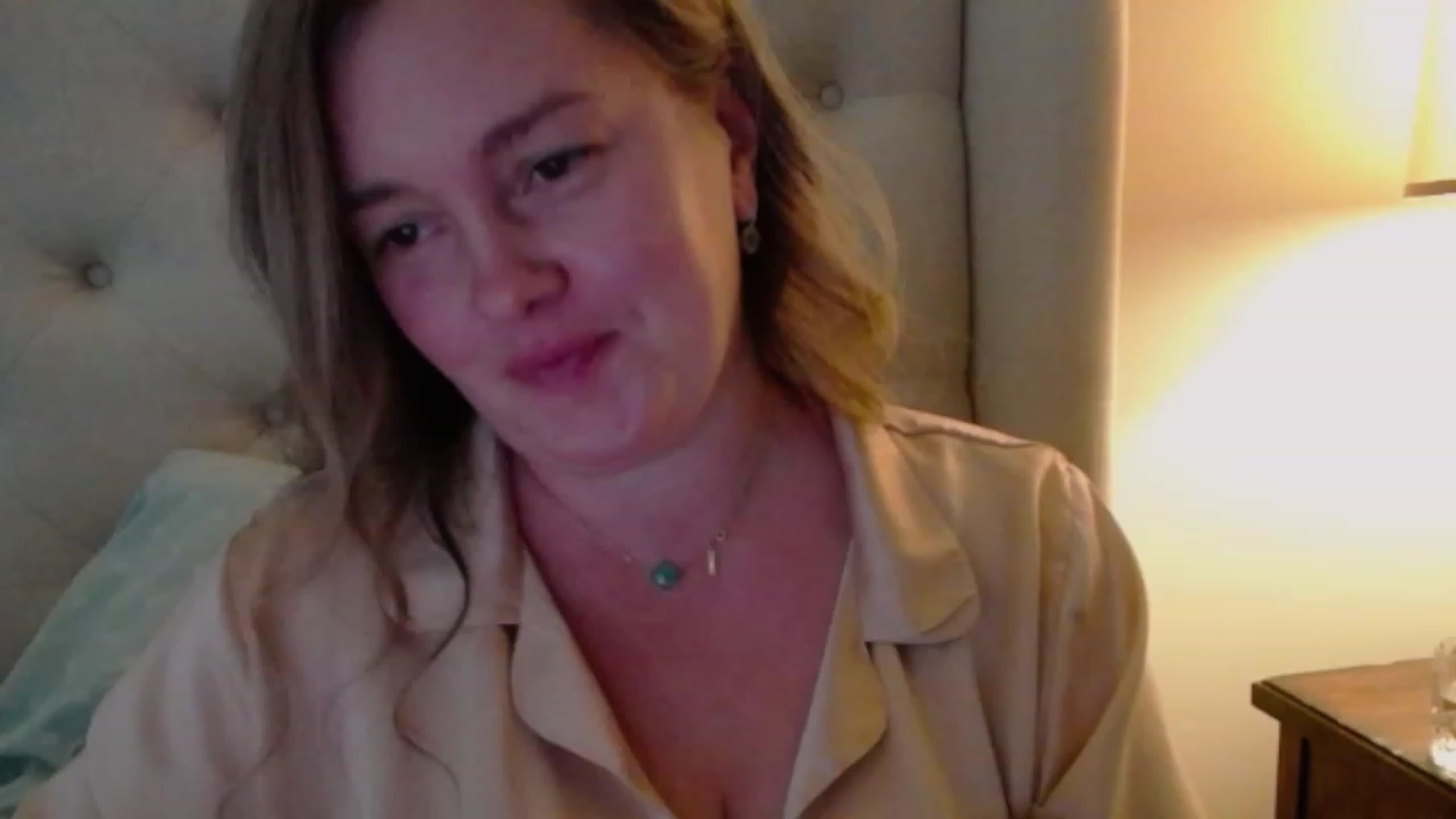 Gallery image thumbnail from J0llye's myfreecams stream on, 10/31/2023, 19:10 image 5 of 20