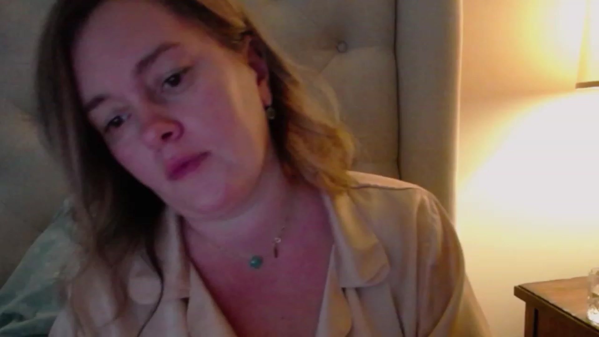 Gallery image thumbnail from J0llye's myfreecams stream on, 10/31/2023, 19:10 image 16 of 20