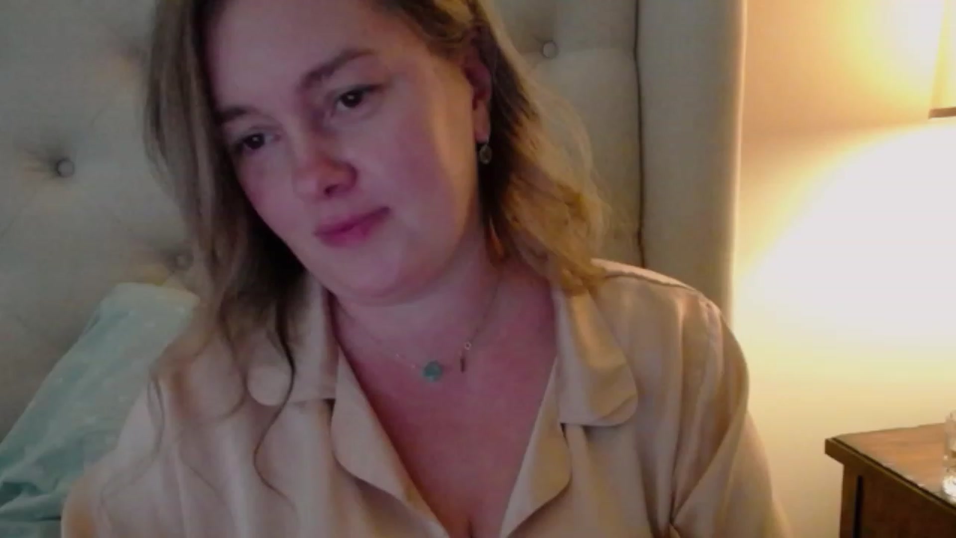 Gallery image thumbnail from J0llye's myfreecams stream on, 10/31/2023, 19:10 image 20 of 20