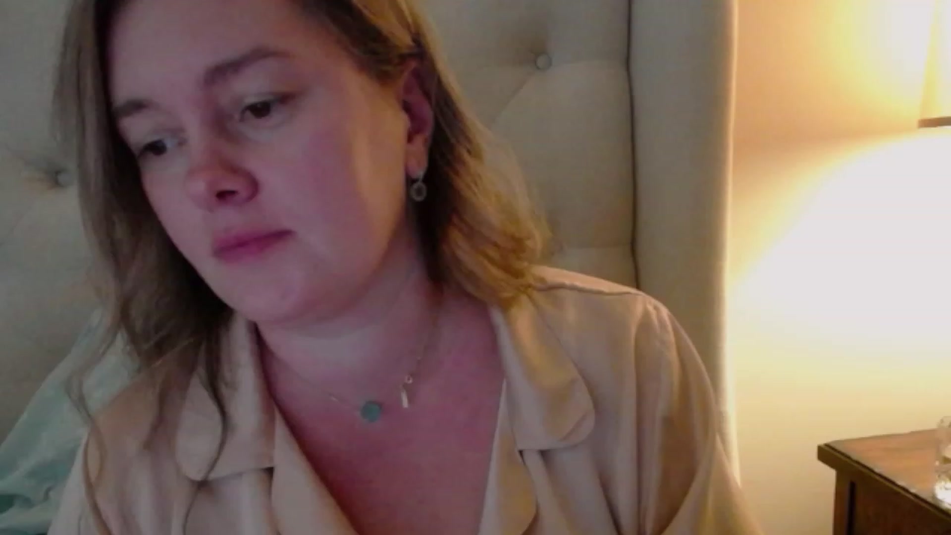 Gallery image thumbnail from J0llye's myfreecams stream on, 10/31/2023, 19:10 image 6 of 20