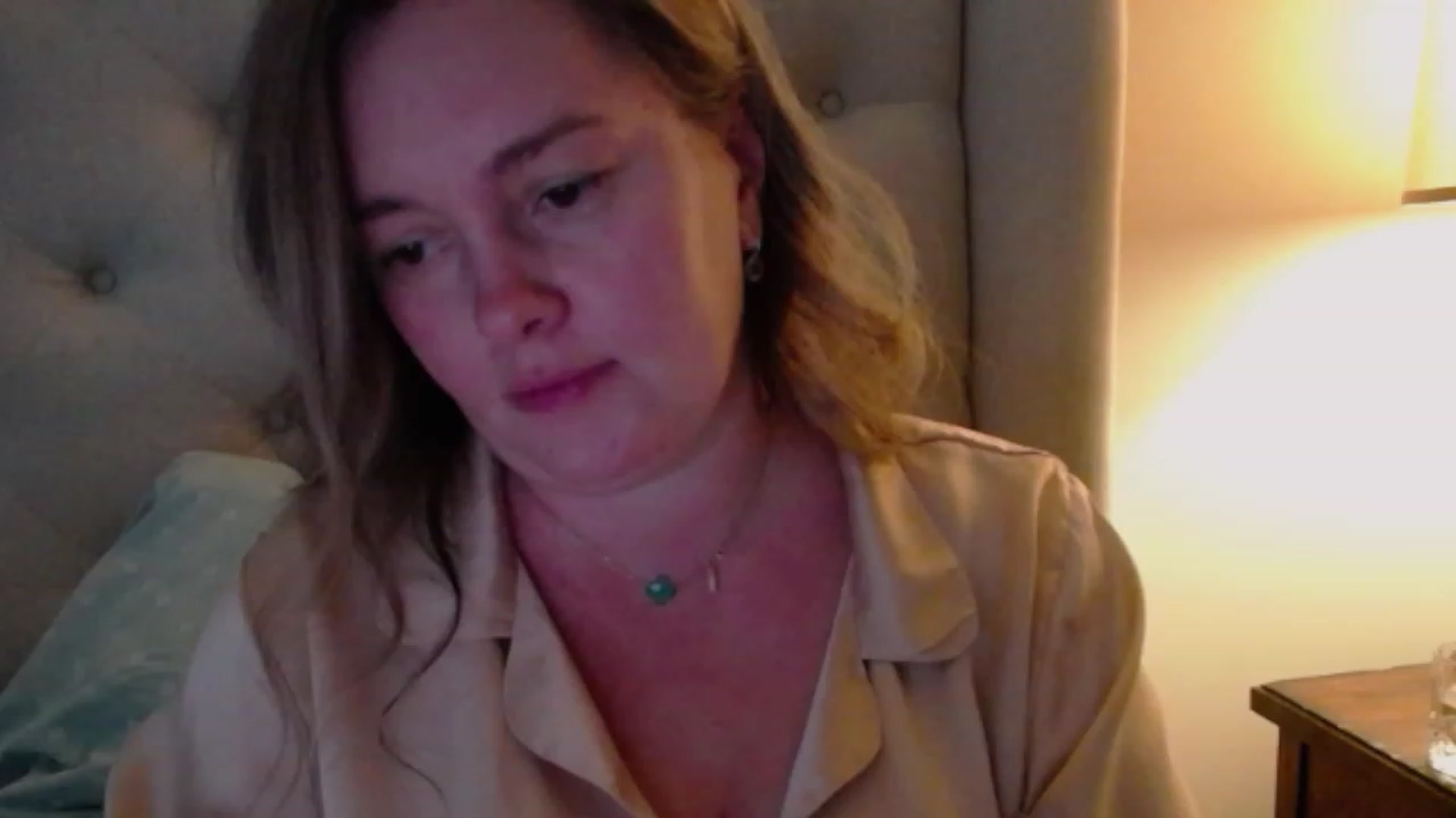 Gallery image thumbnail from J0llye's myfreecams stream on, 10/31/2023, 19:10 image 15 of 20