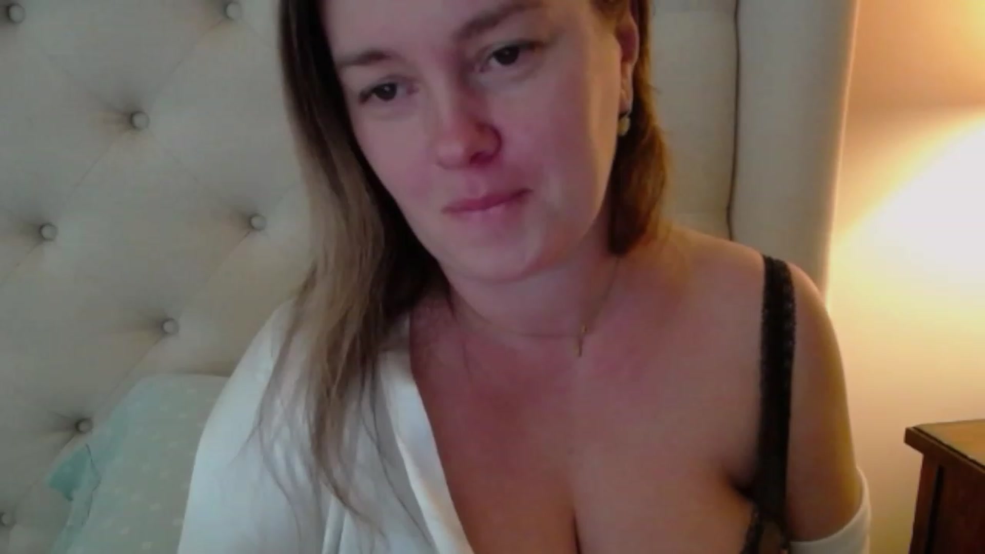 Gallery image thumbnail from J0llye's myfreecams stream on, 11/02/2023, 16:52 image 11 of 20
