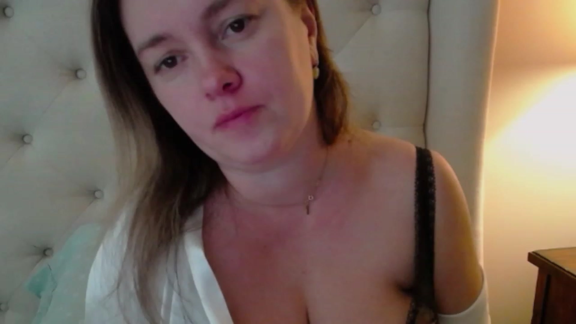 Gallery image thumbnail from J0llye's myfreecams stream on, 11/02/2023, 16:52 image 9 of 20