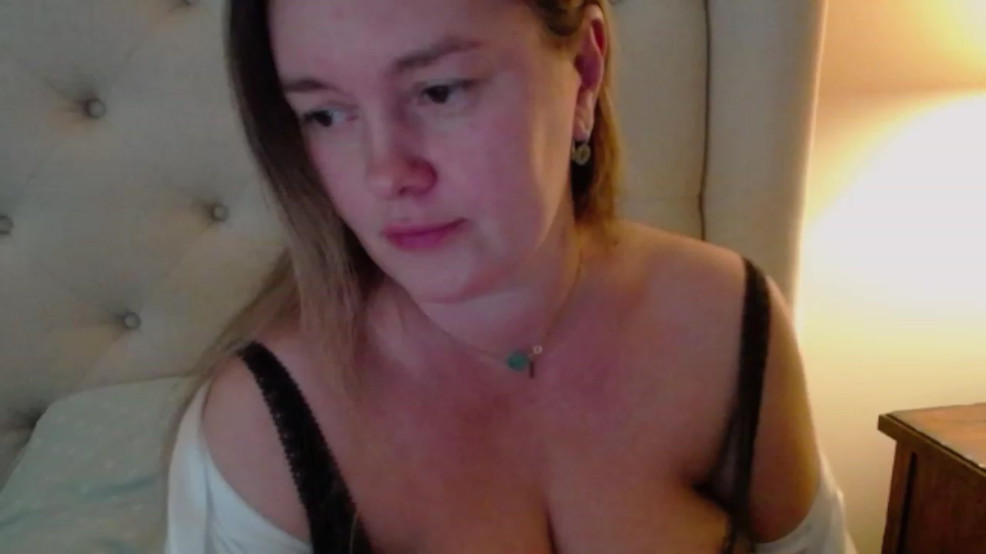 Gallery image thumbnail from J0llye's myfreecams stream on, 11/02/2023, 20:01 image 10 of 20