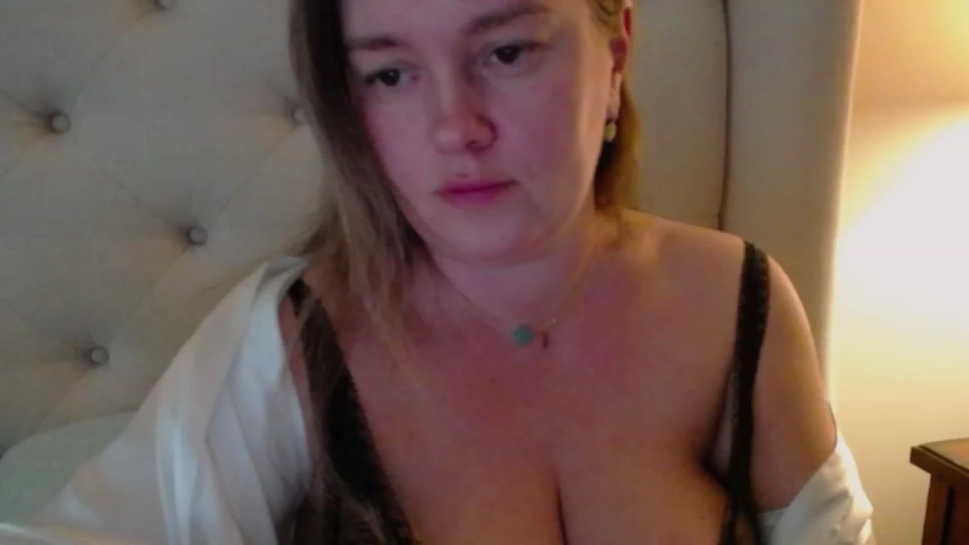 Gallery image thumbnail from J0llye's myfreecams stream on, 11/02/2023, 20:01 image 15 of 20