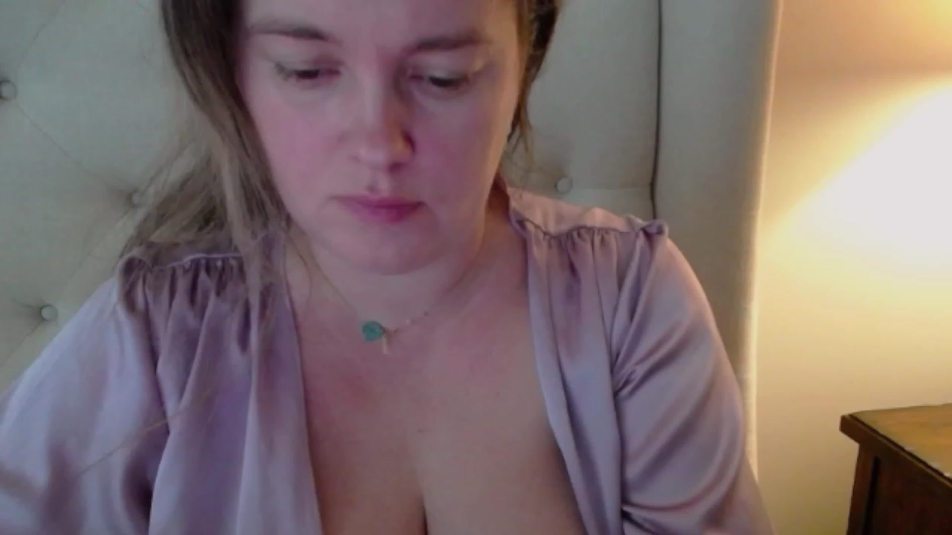 Gallery image thumbnail from J0llye's myfreecams stream on, 11/06/2023, 17:54 image 14 of 20