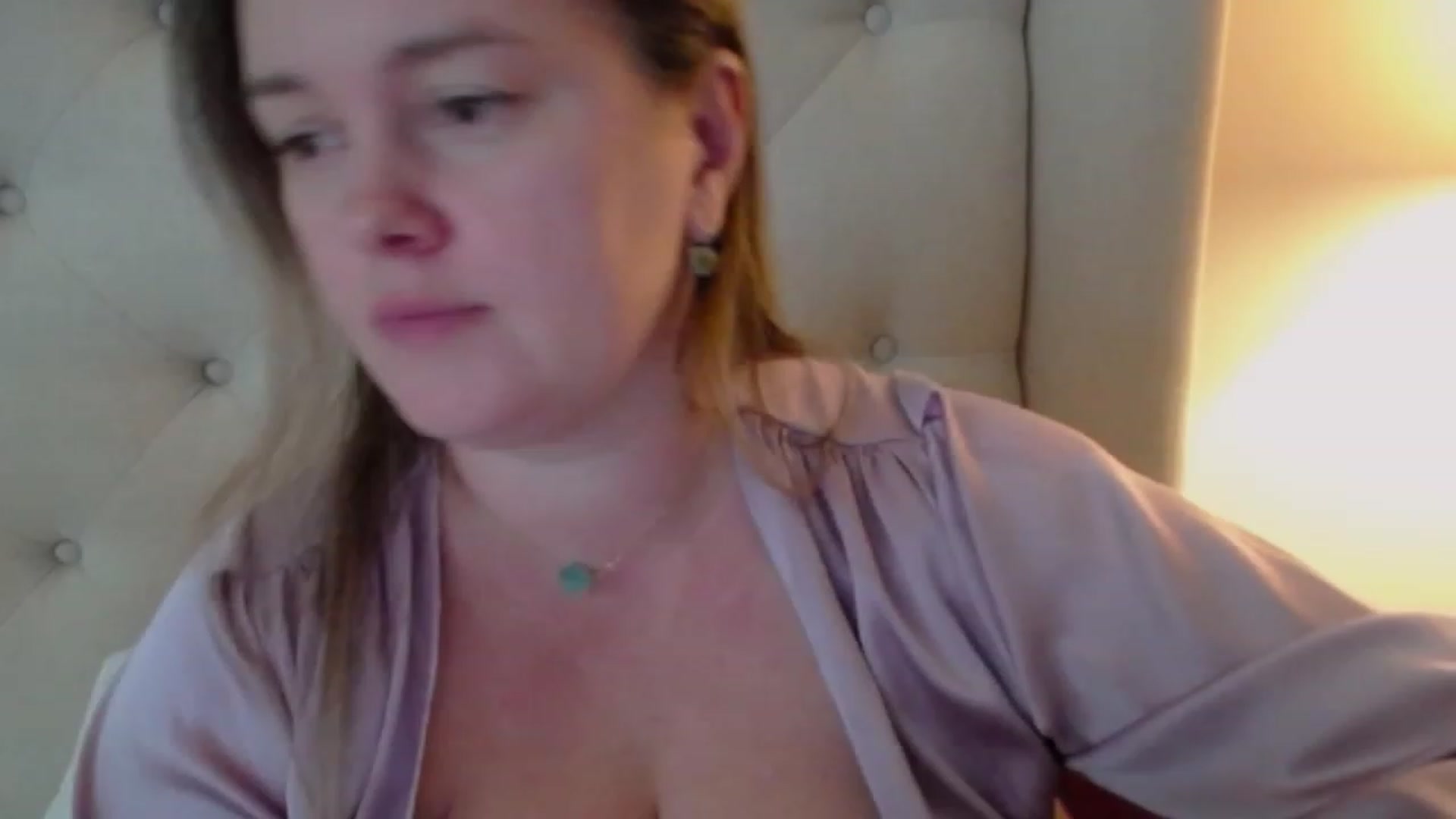 Gallery image thumbnail from J0llye's myfreecams stream on, 11/06/2023, 20:26 image 16 of 20