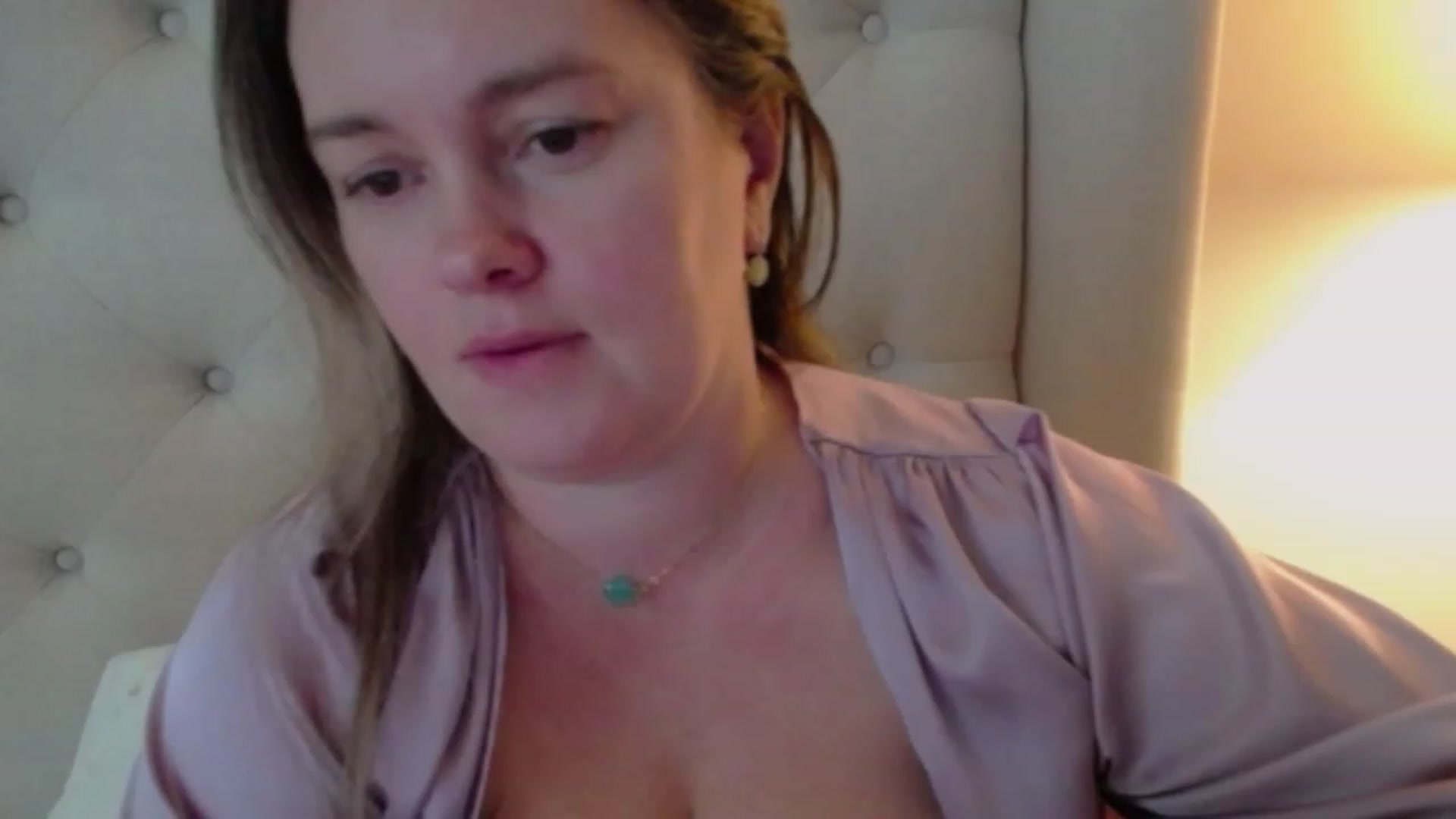 Gallery image thumbnail from J0llye's myfreecams stream on, 11/06/2023, 20:26 image 14 of 20