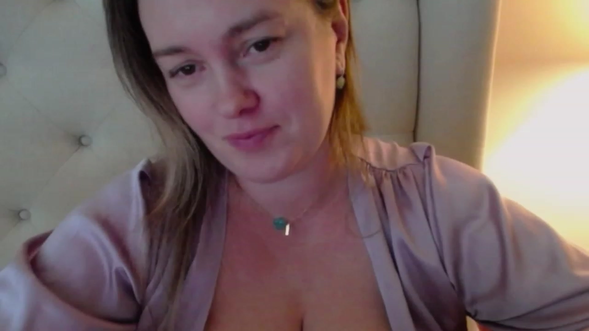 Gallery image thumbnail from J0llye's myfreecams stream on, 11/06/2023, 20:26 image 19 of 20