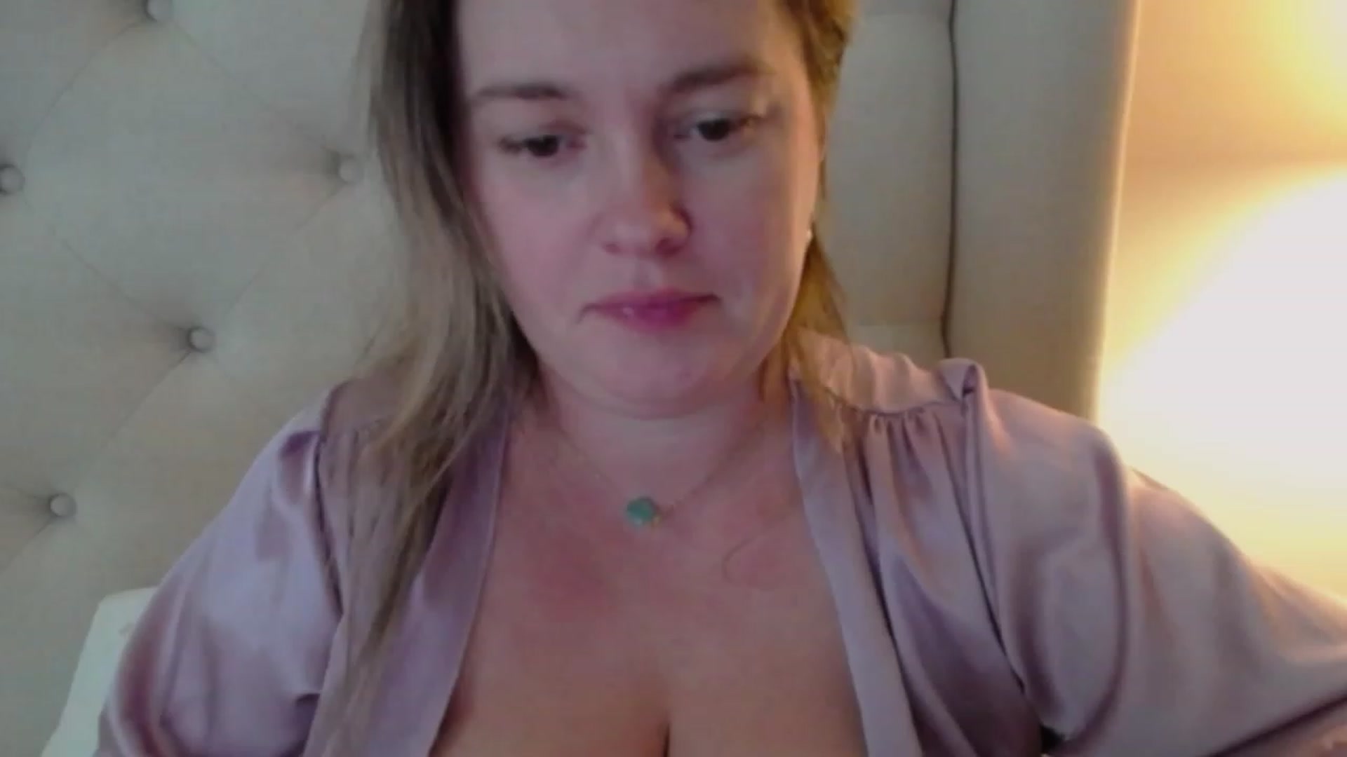 Gallery image thumbnail from J0llye's myfreecams stream on, 11/06/2023, 20:26 image 20 of 20
