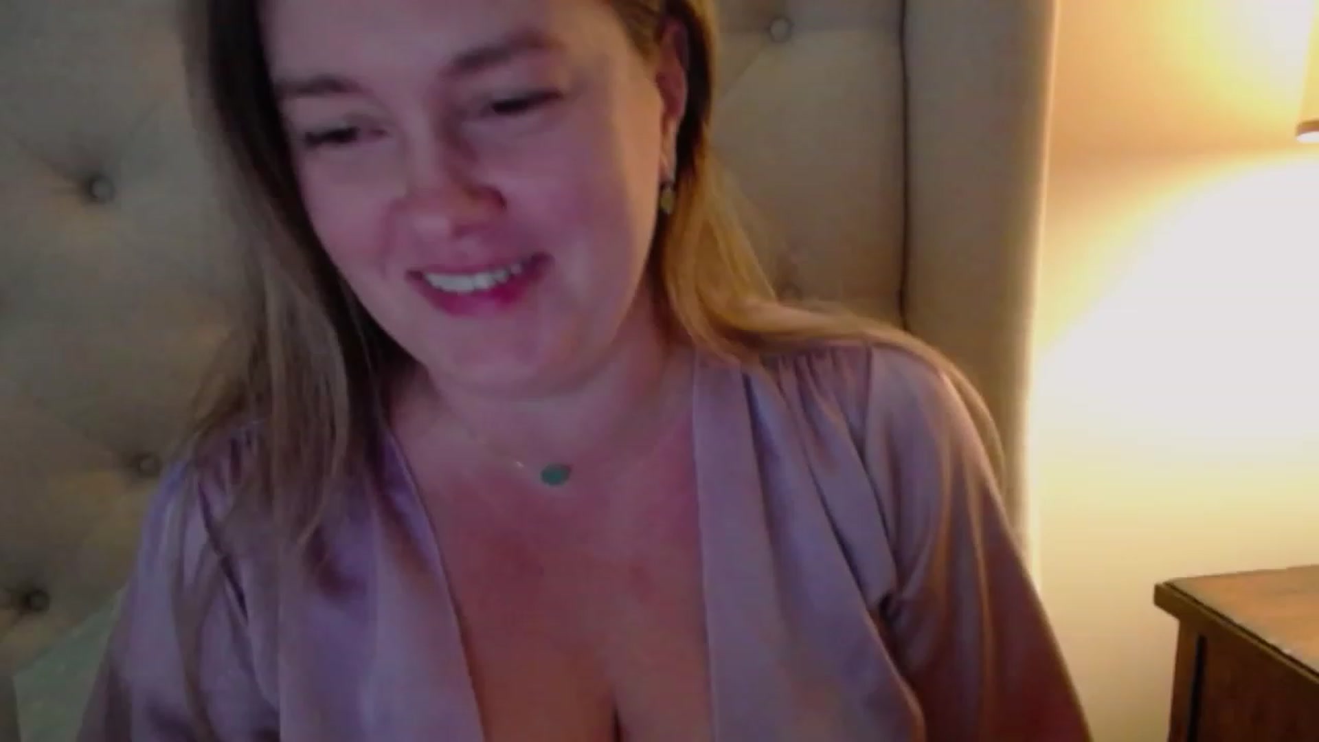 Gallery image thumbnail from J0llye's myfreecams stream on, 11/12/2023, 20:34 image 11 of 20