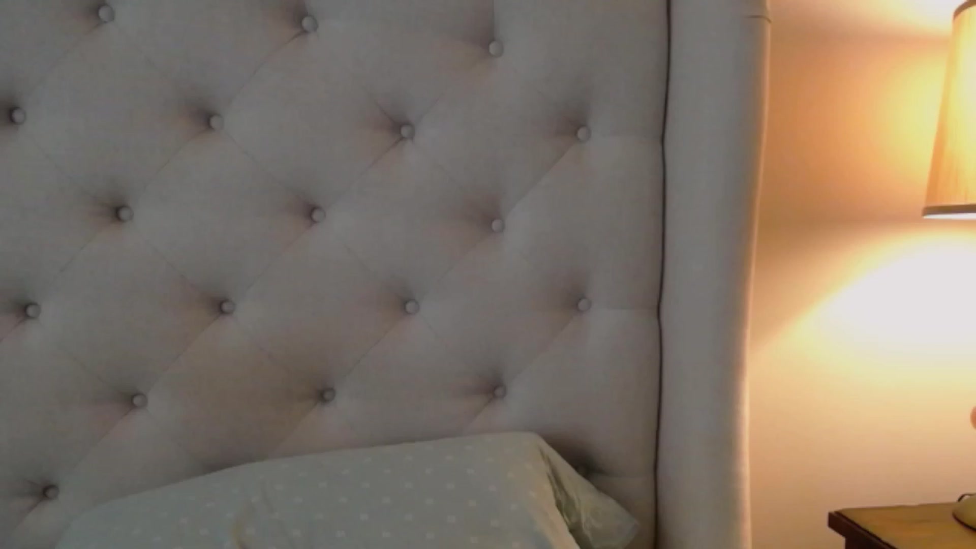 Gallery image thumbnail from J0llye's myfreecams stream on, 11/13/2023, 20:10 image 10 of 20
