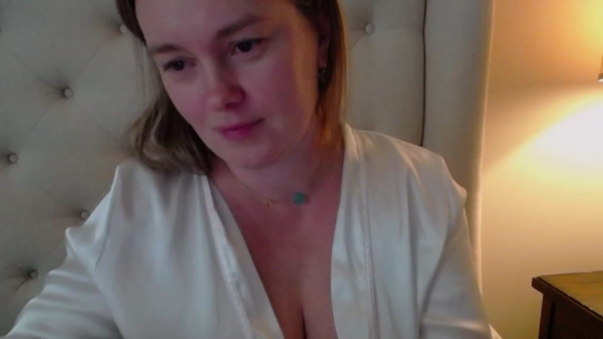 Gallery image thumbnail from J0llye's myfreecams stream on, 11/13/2023, 20:10 image 19 of 20