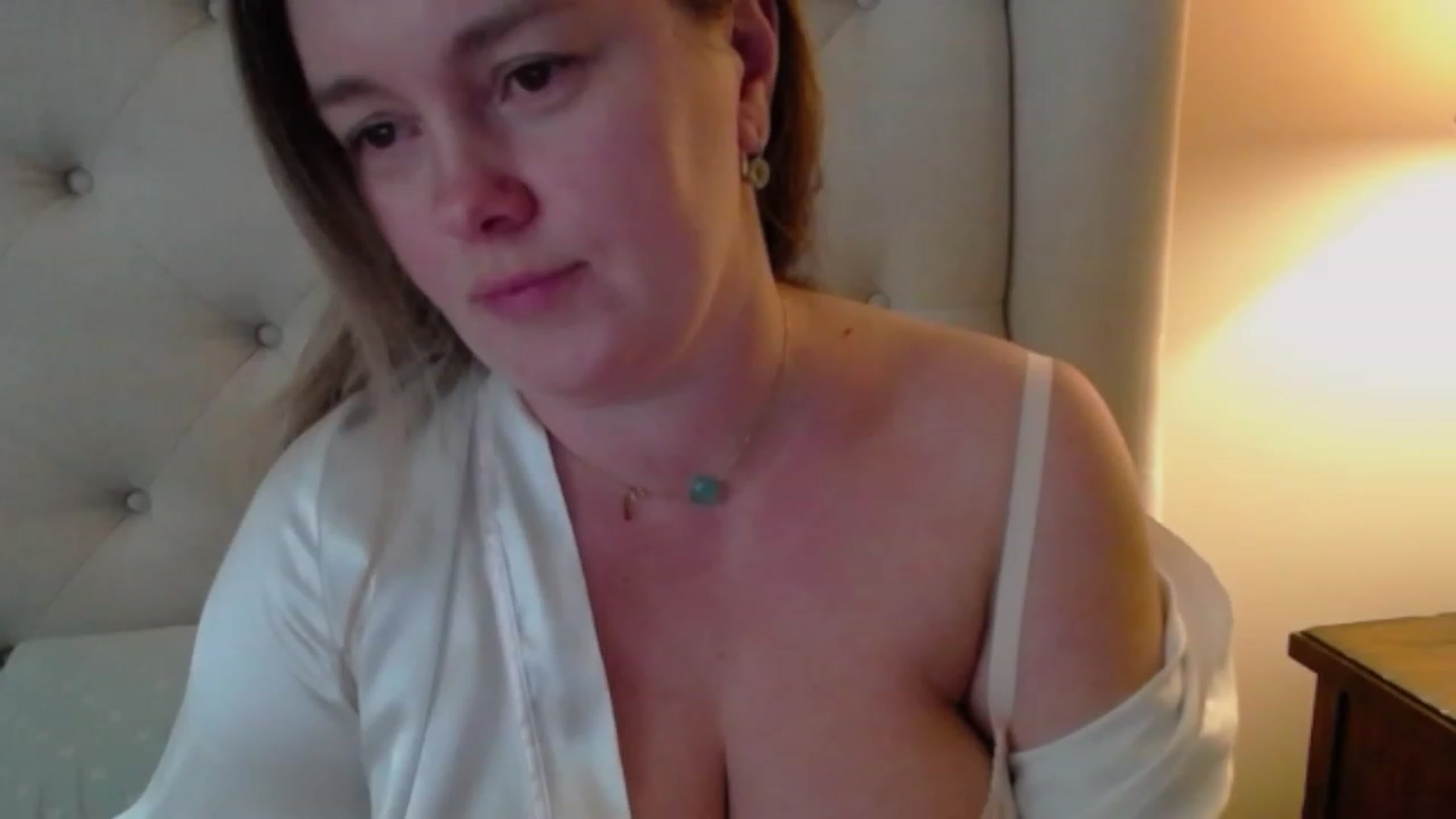 Gallery image thumbnail from J0llye's myfreecams stream on, 11/13/2023, 20:55 image 1 of 20