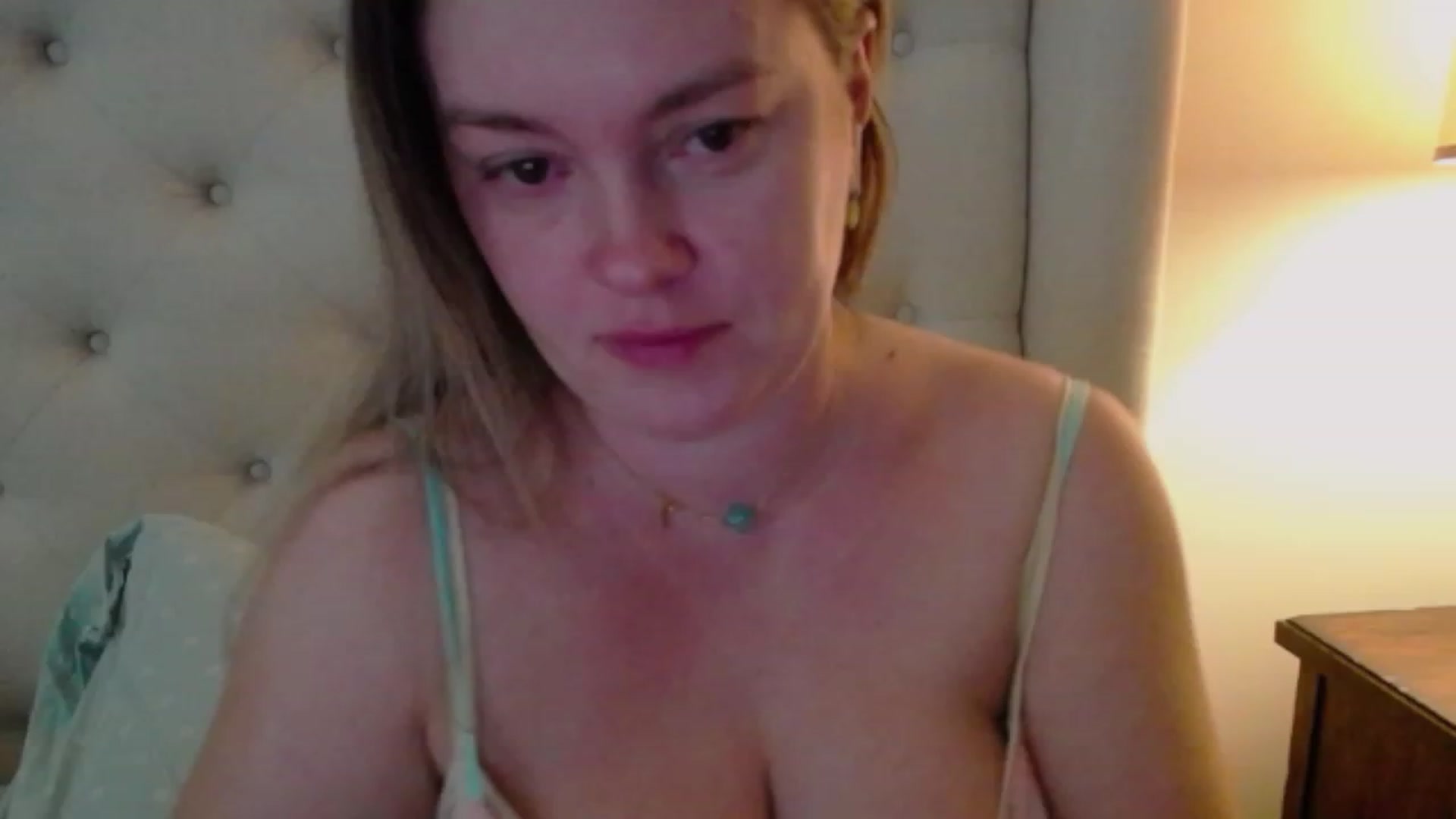 Gallery image thumbnail from J0llye's myfreecams stream on, 11/14/2023, 17:04 image 6 of 20