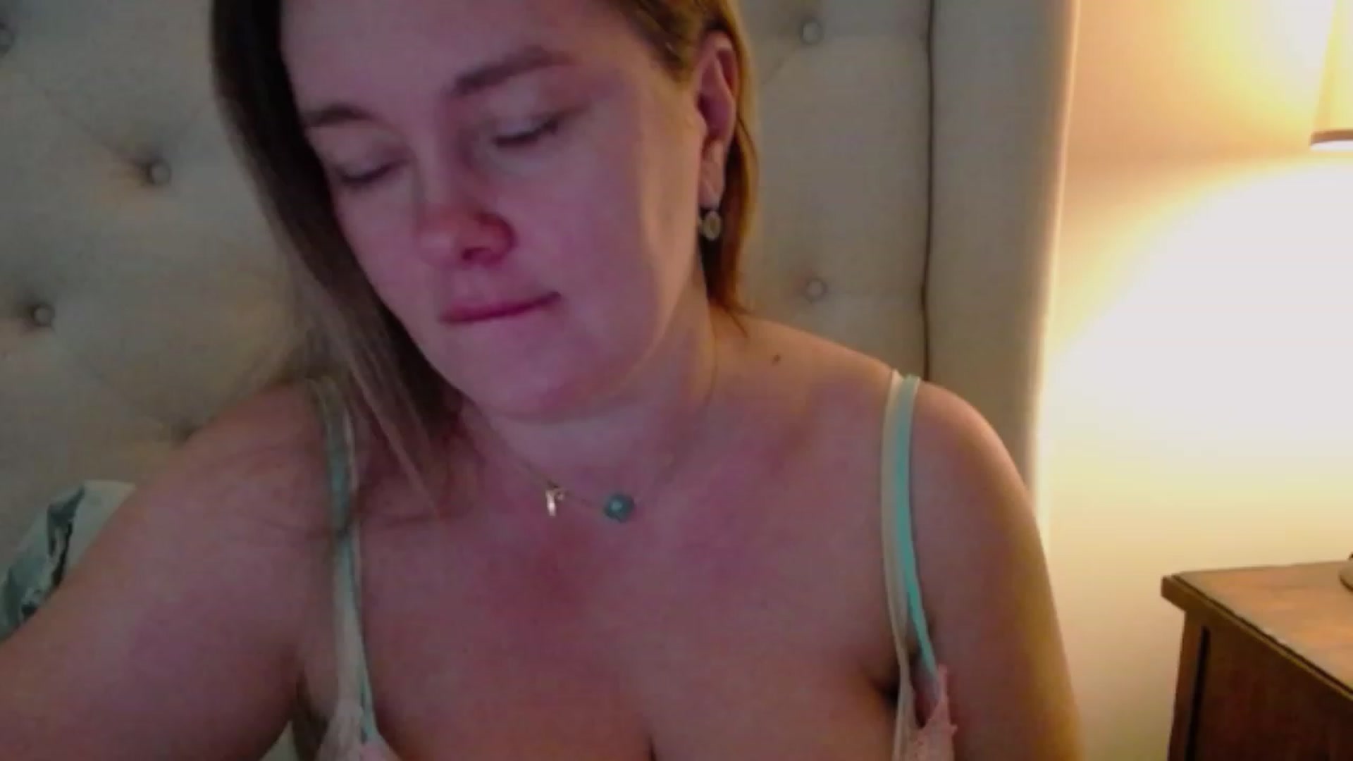 Gallery image thumbnail from J0llye's myfreecams stream on, 11/14/2023, 17:04 image 20 of 20