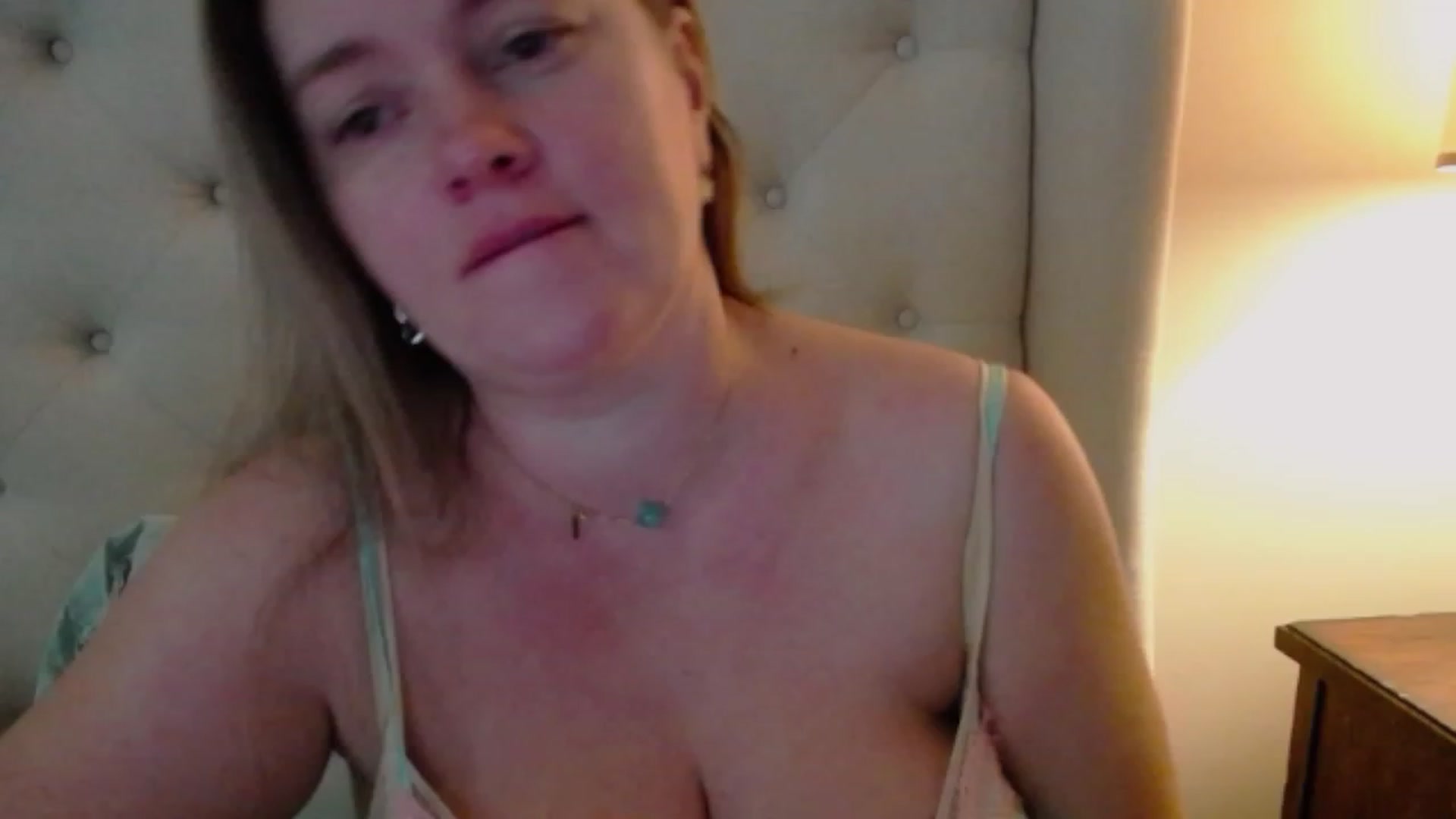 Gallery image thumbnail from J0llye's myfreecams stream on, 11/14/2023, 17:04 image 9 of 20
