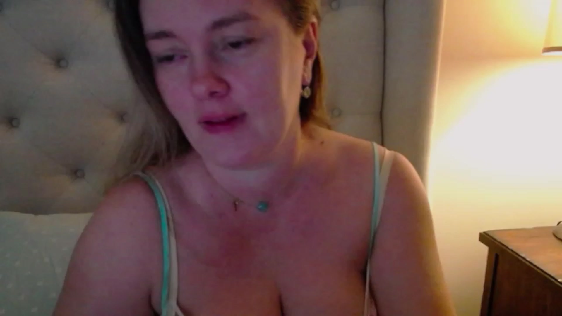 Gallery image thumbnail from J0llye's myfreecams stream on, 11/14/2023, 17:42 image 4 of 20