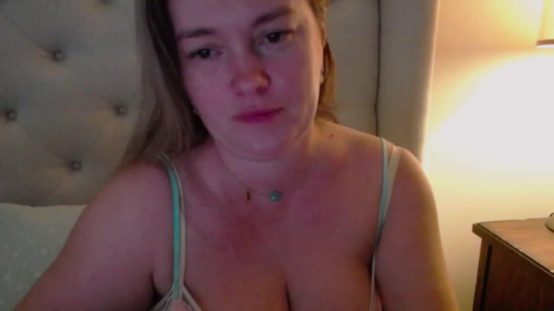Gallery image thumbnail from J0llye's myfreecams stream on, 11/14/2023, 17:42 image 7 of 20