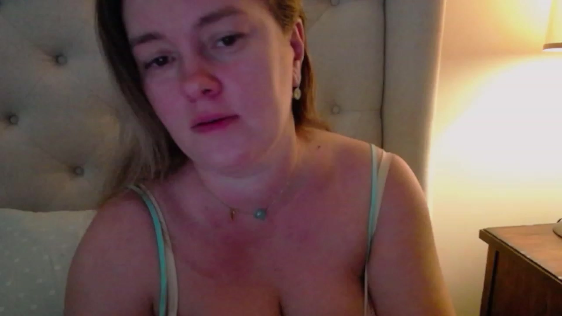 Gallery image thumbnail from J0llye's myfreecams stream on, 11/14/2023, 17:42 image 8 of 20
