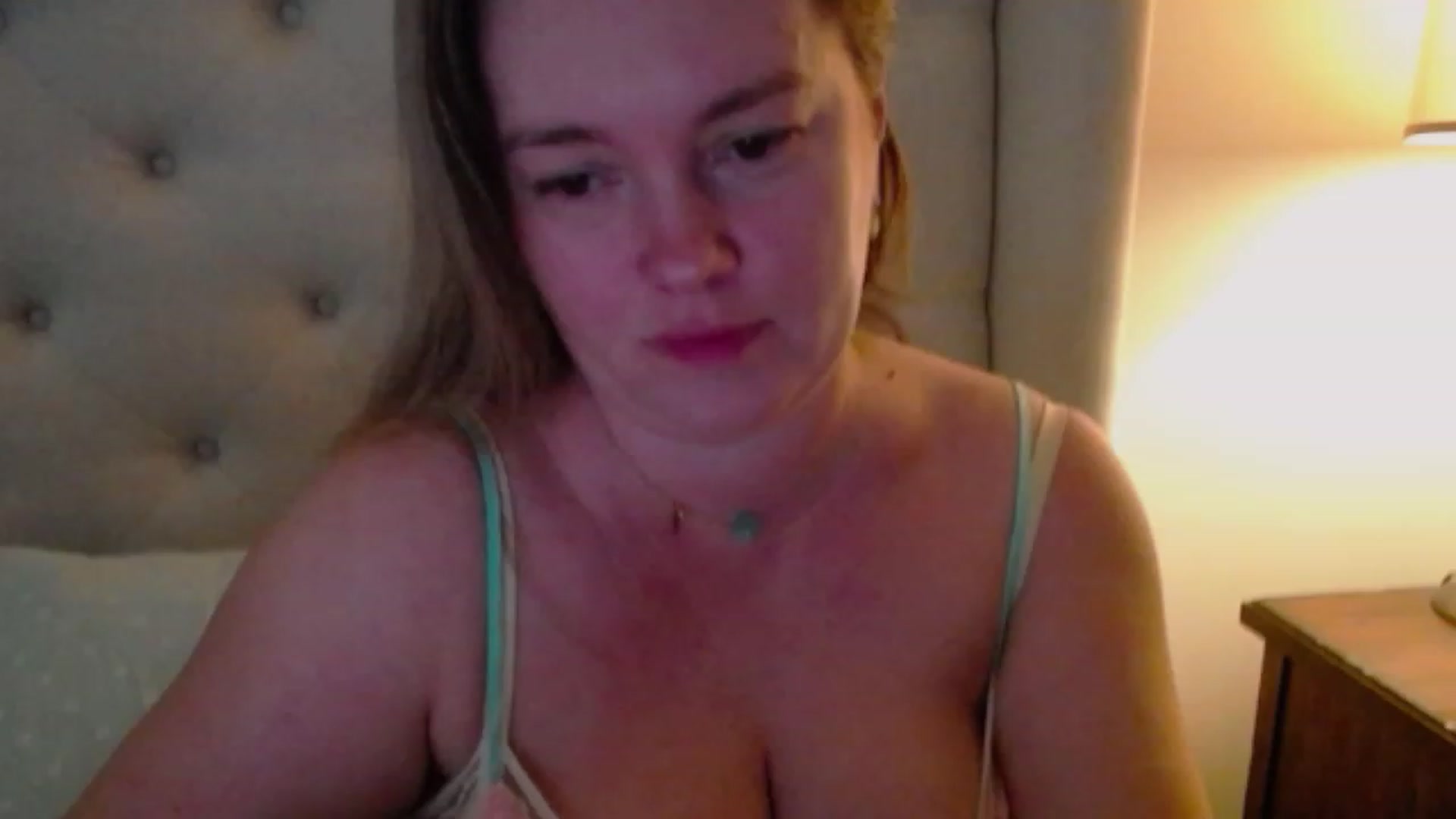 Gallery image thumbnail from J0llye's myfreecams stream on, 11/14/2023, 17:42 image 5 of 20