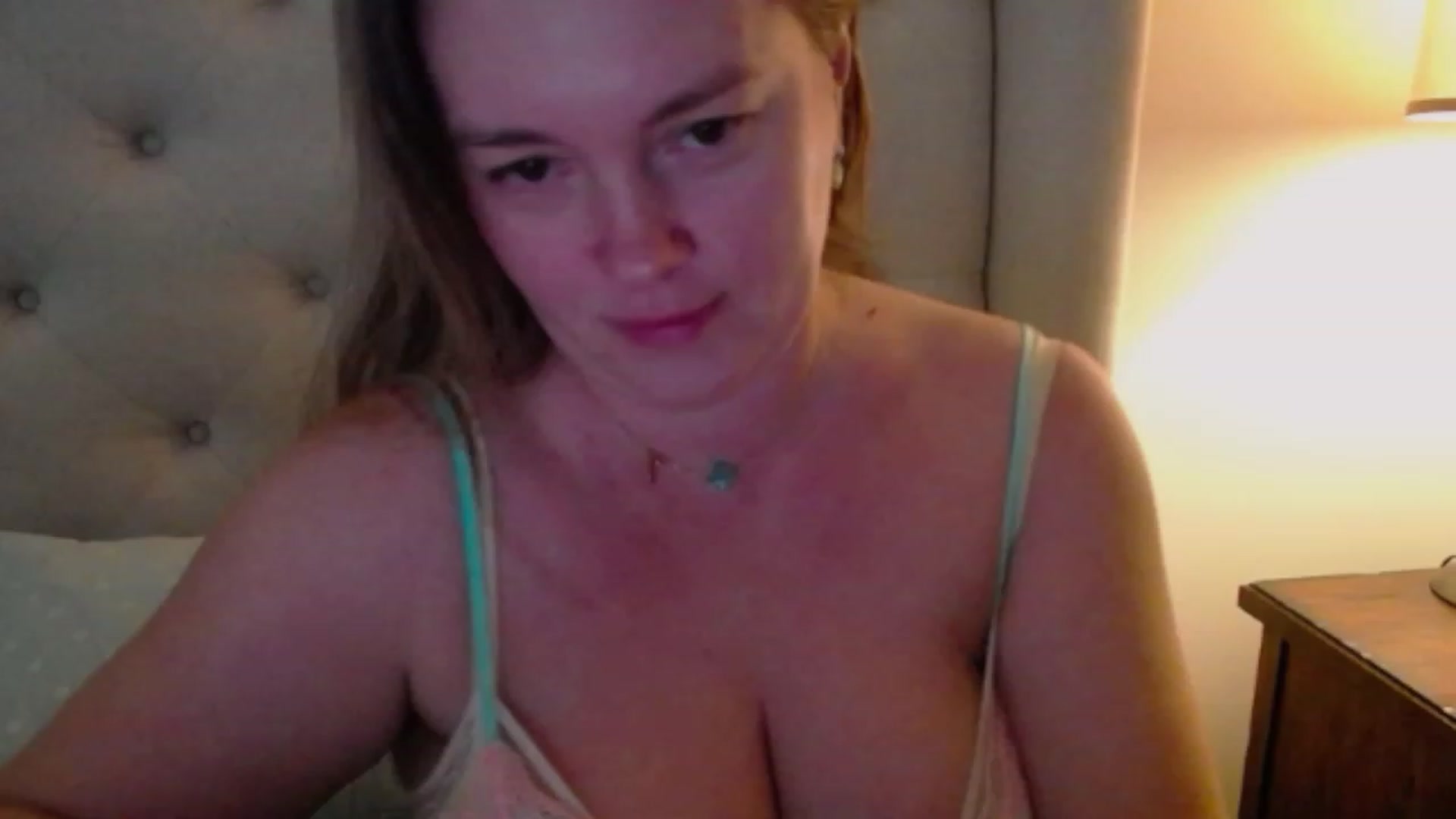 Gallery image thumbnail from J0llye's myfreecams stream on, 11/14/2023, 17:42 image 14 of 20