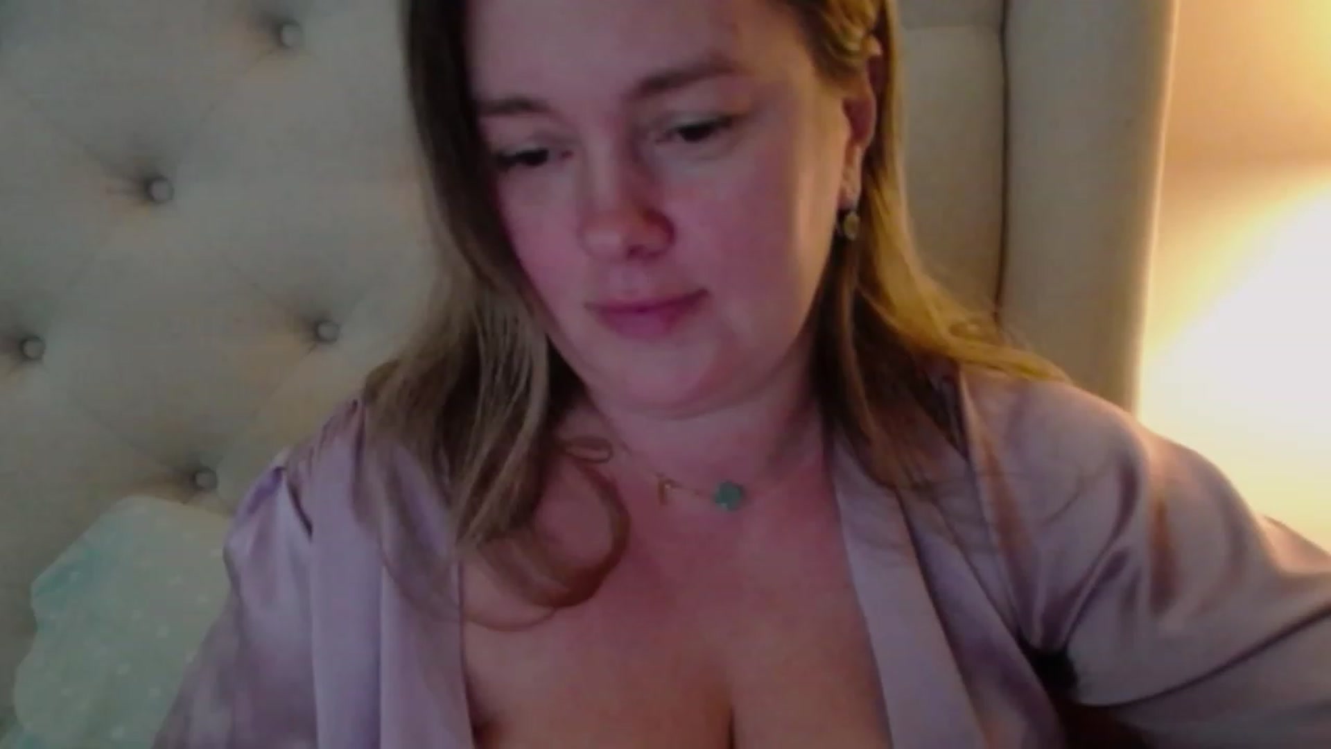 Gallery image thumbnail from J0llye's myfreecams stream on, 11/15/2023, 17:09 image 17 of 20