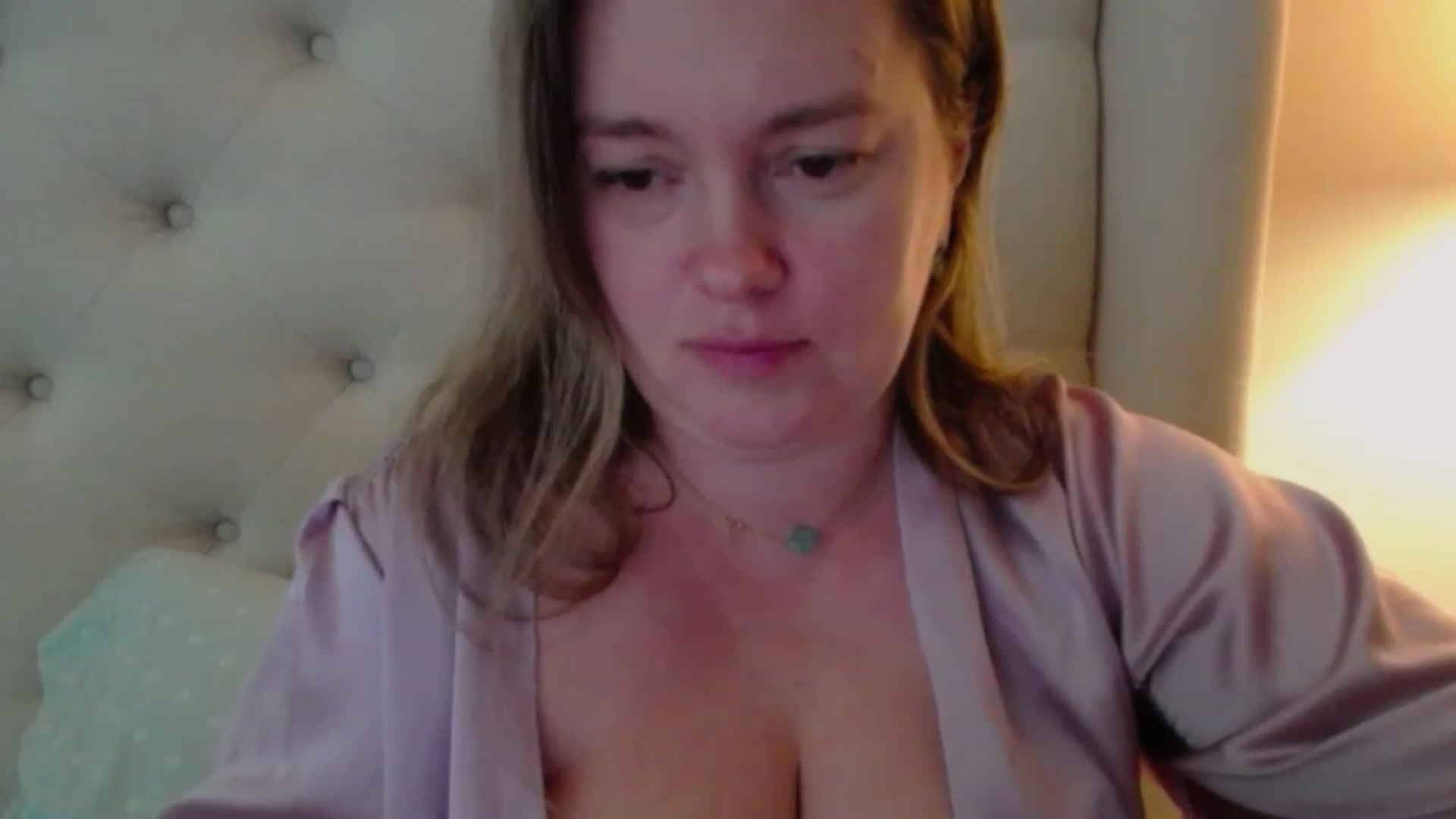 Gallery image thumbnail from J0llye's myfreecams stream on, 11/15/2023, 17:09 image 10 of 20