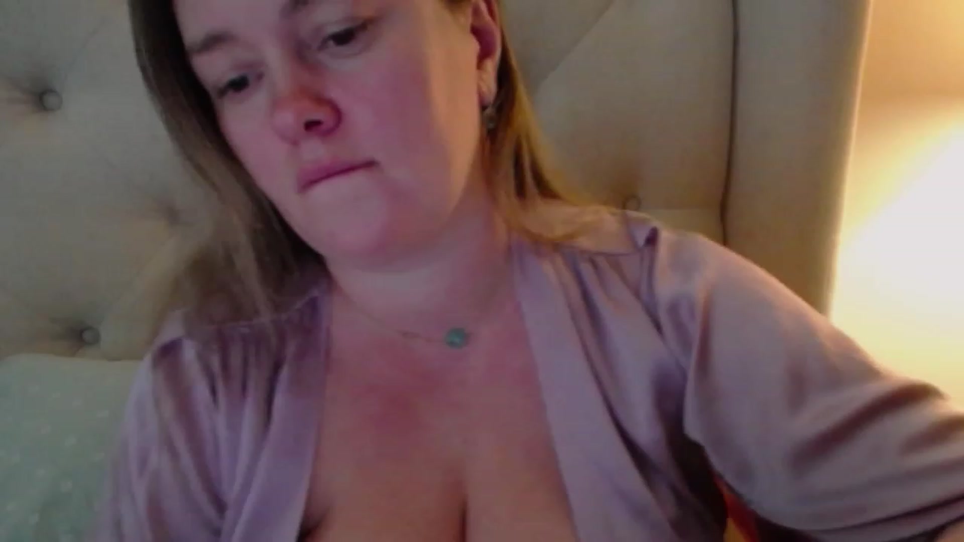 Gallery image thumbnail from J0llye's myfreecams stream on, 11/15/2023, 20:28 image 8 of 20