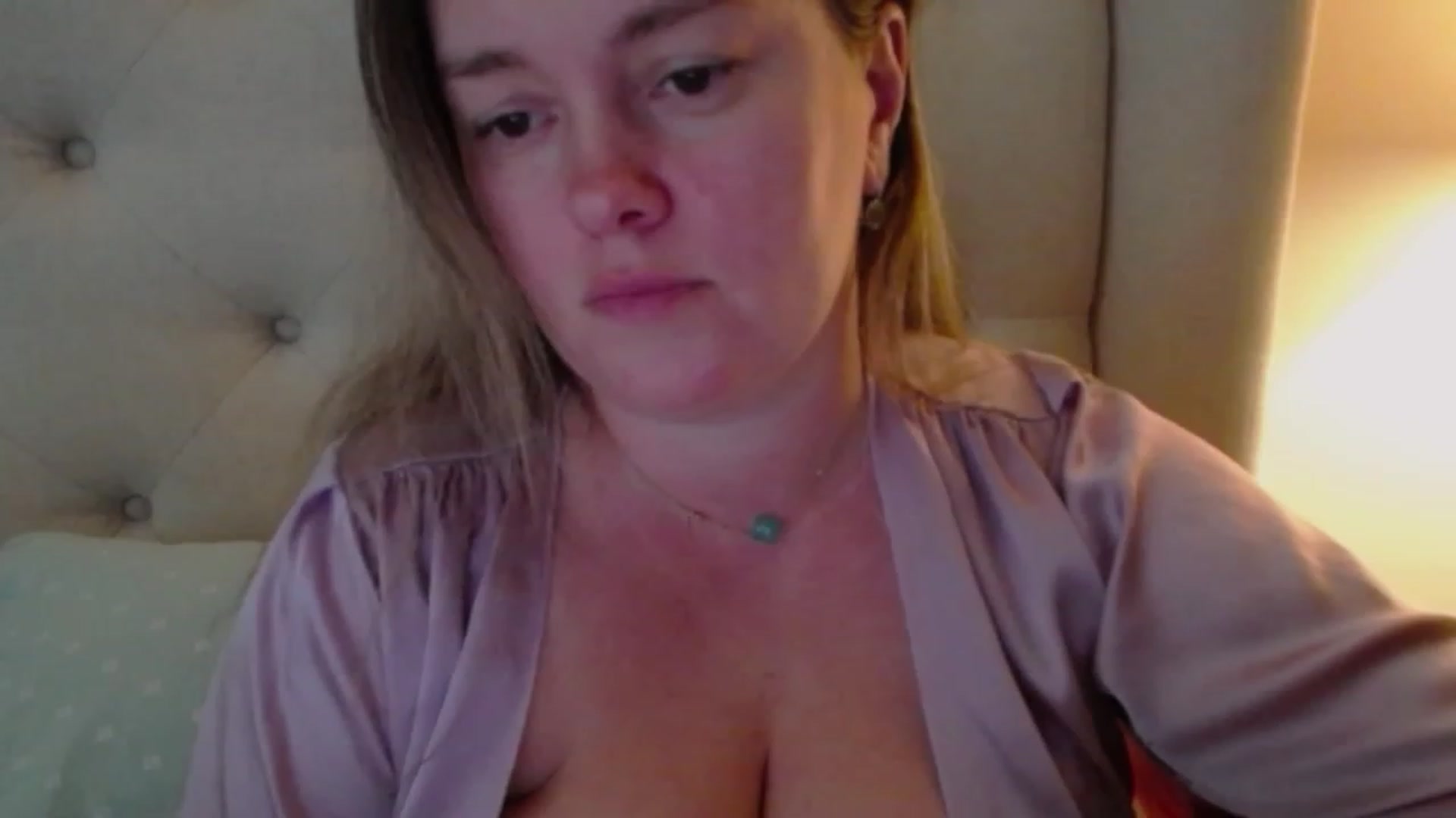 Gallery image thumbnail from J0llye's myfreecams stream on, 11/15/2023, 20:28 image 6 of 20