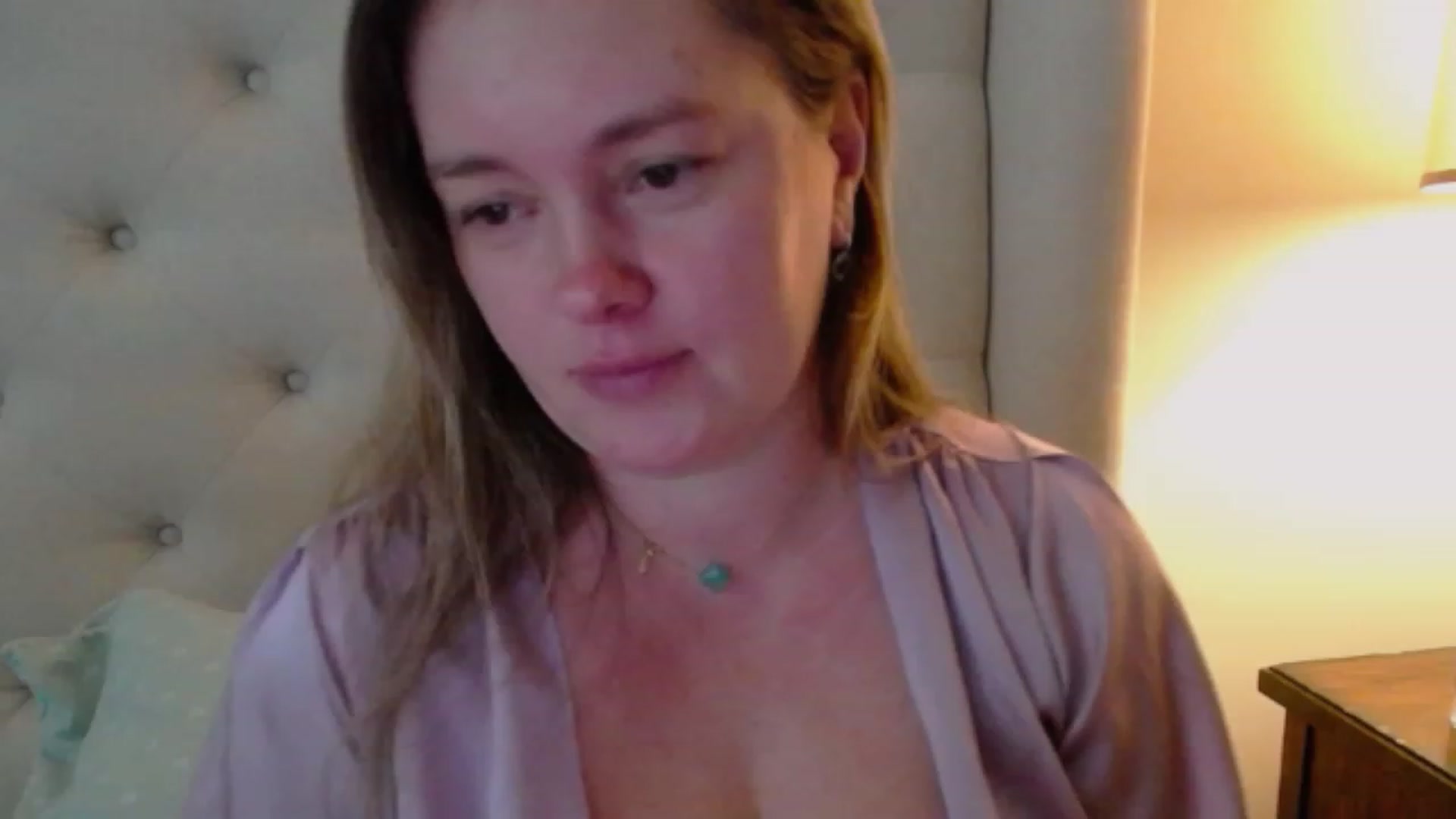 Gallery image thumbnail from J0llye's myfreecams stream on, 11/17/2023, 17:05 image 14 of 20