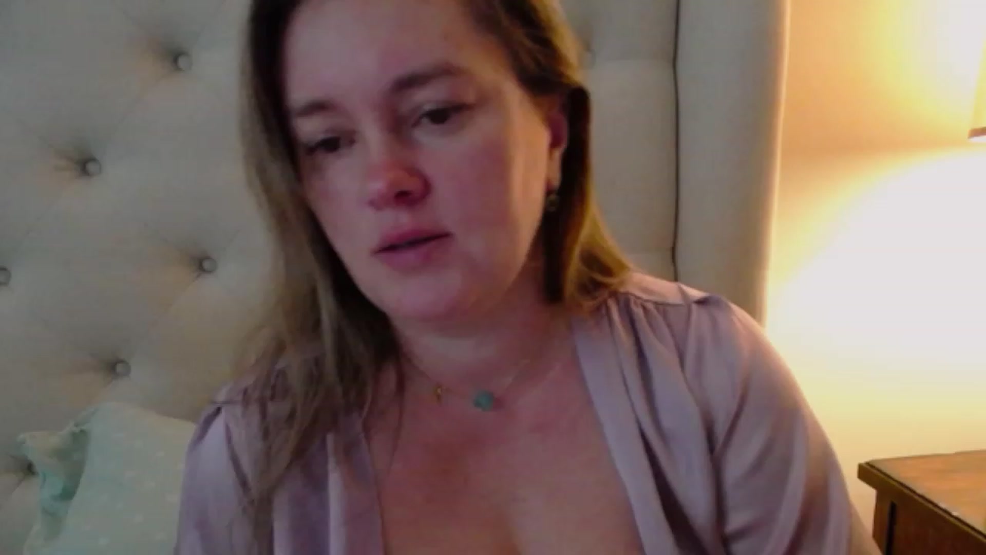 Gallery image thumbnail from J0llye's myfreecams stream on, 11/17/2023, 17:05 image 8 of 20