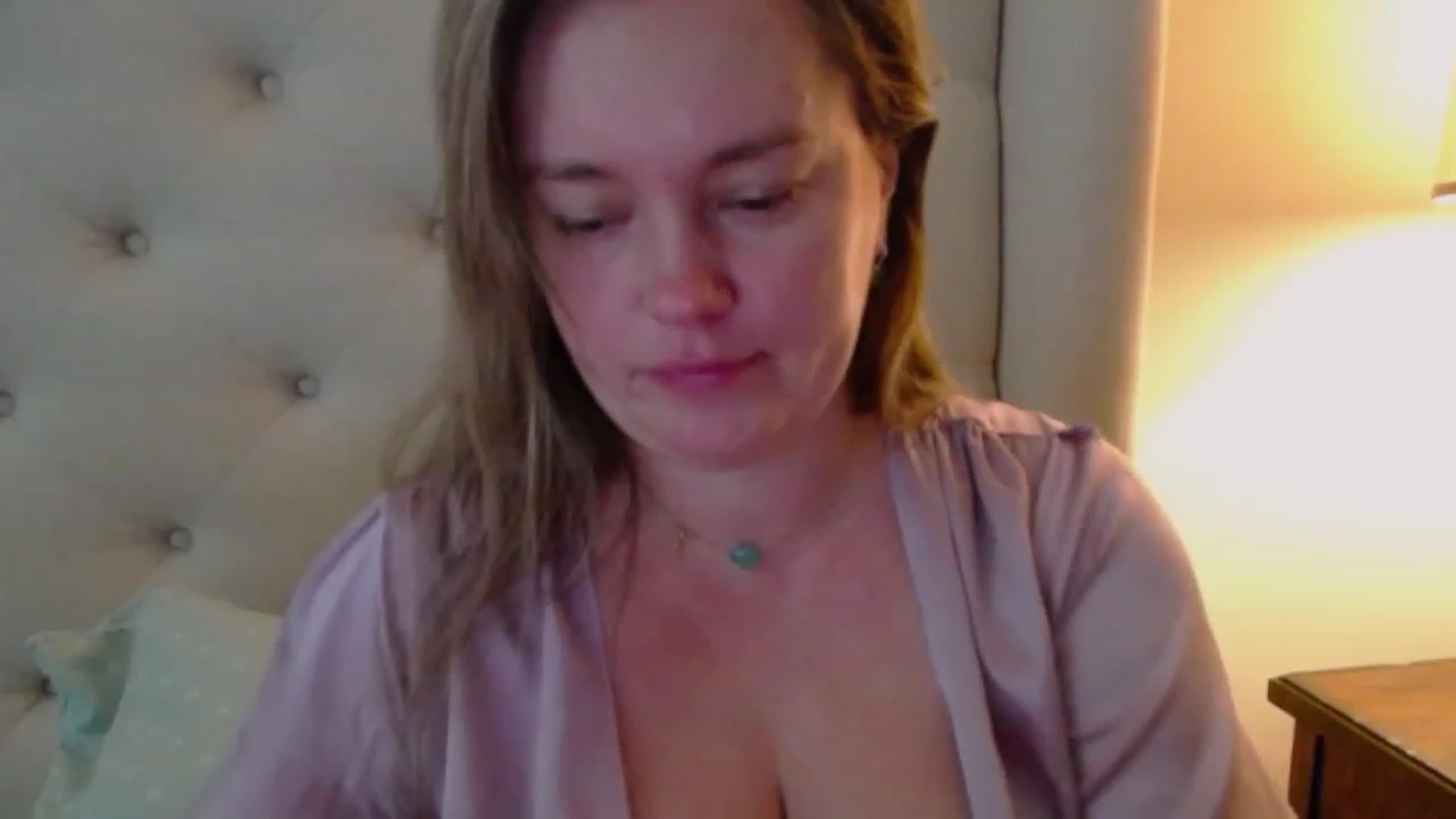 Gallery image thumbnail from J0llye's myfreecams stream on, 11/17/2023, 17:05 image 6 of 20