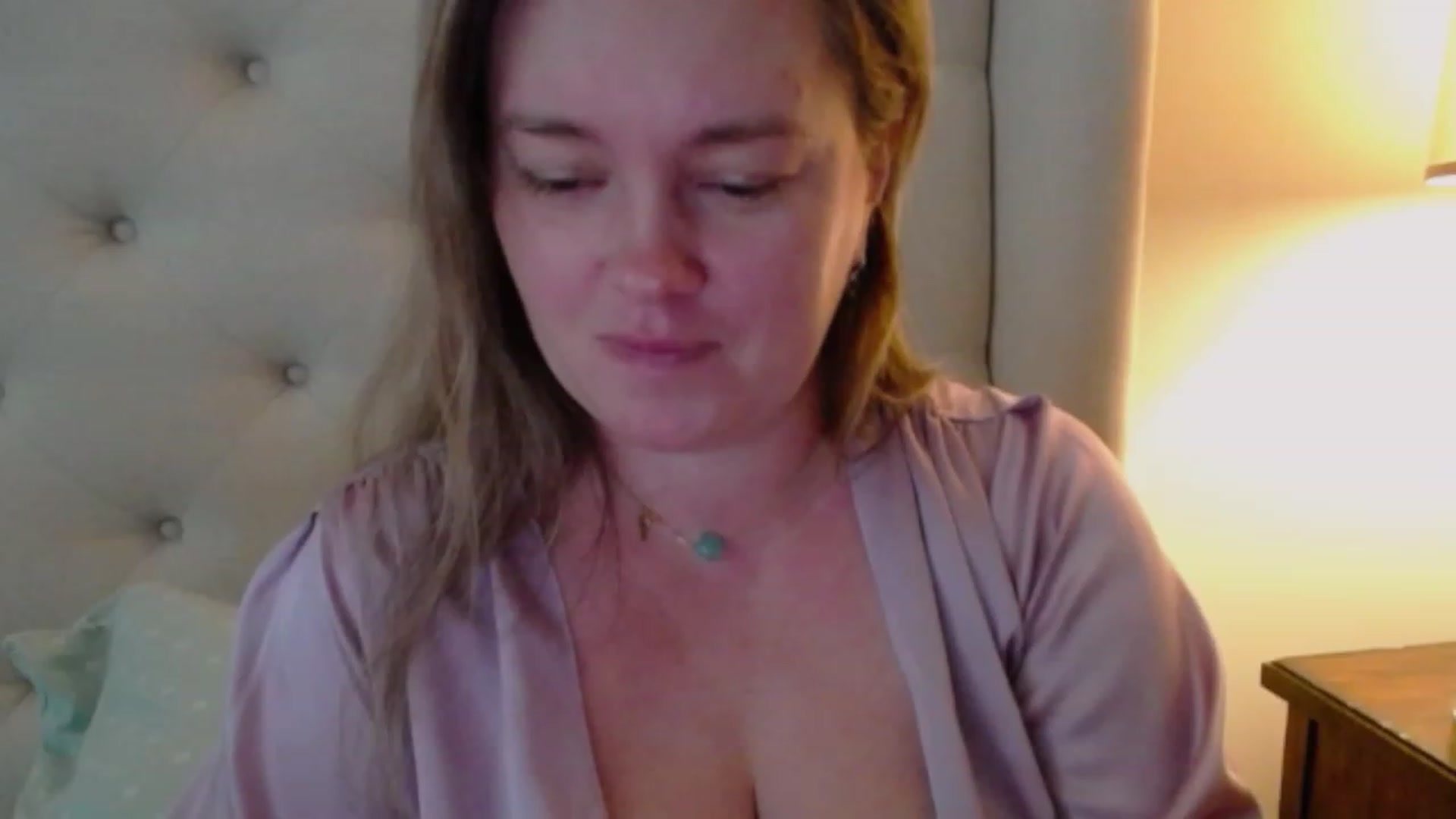 Gallery image thumbnail from J0llye's myfreecams stream on, 11/17/2023, 17:05 image 13 of 20