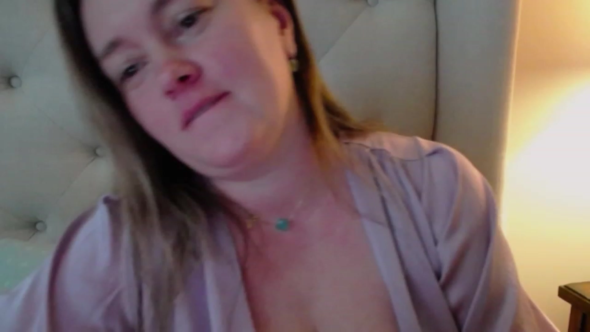Gallery image thumbnail from J0llye's myfreecams stream on, 11/17/2023, 17:29 image 1 of 20
