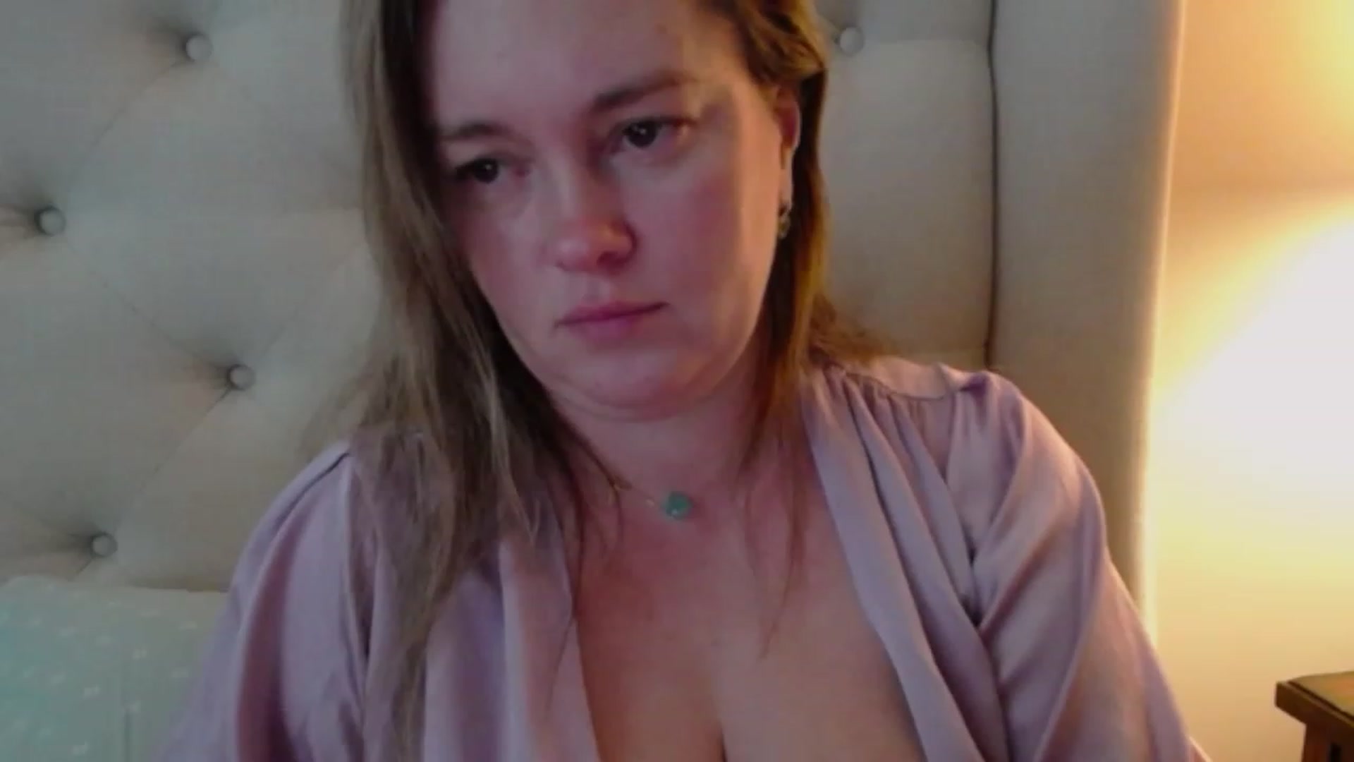 Gallery image thumbnail from J0llye's myfreecams stream on, 11/17/2023, 17:29 image 5 of 20